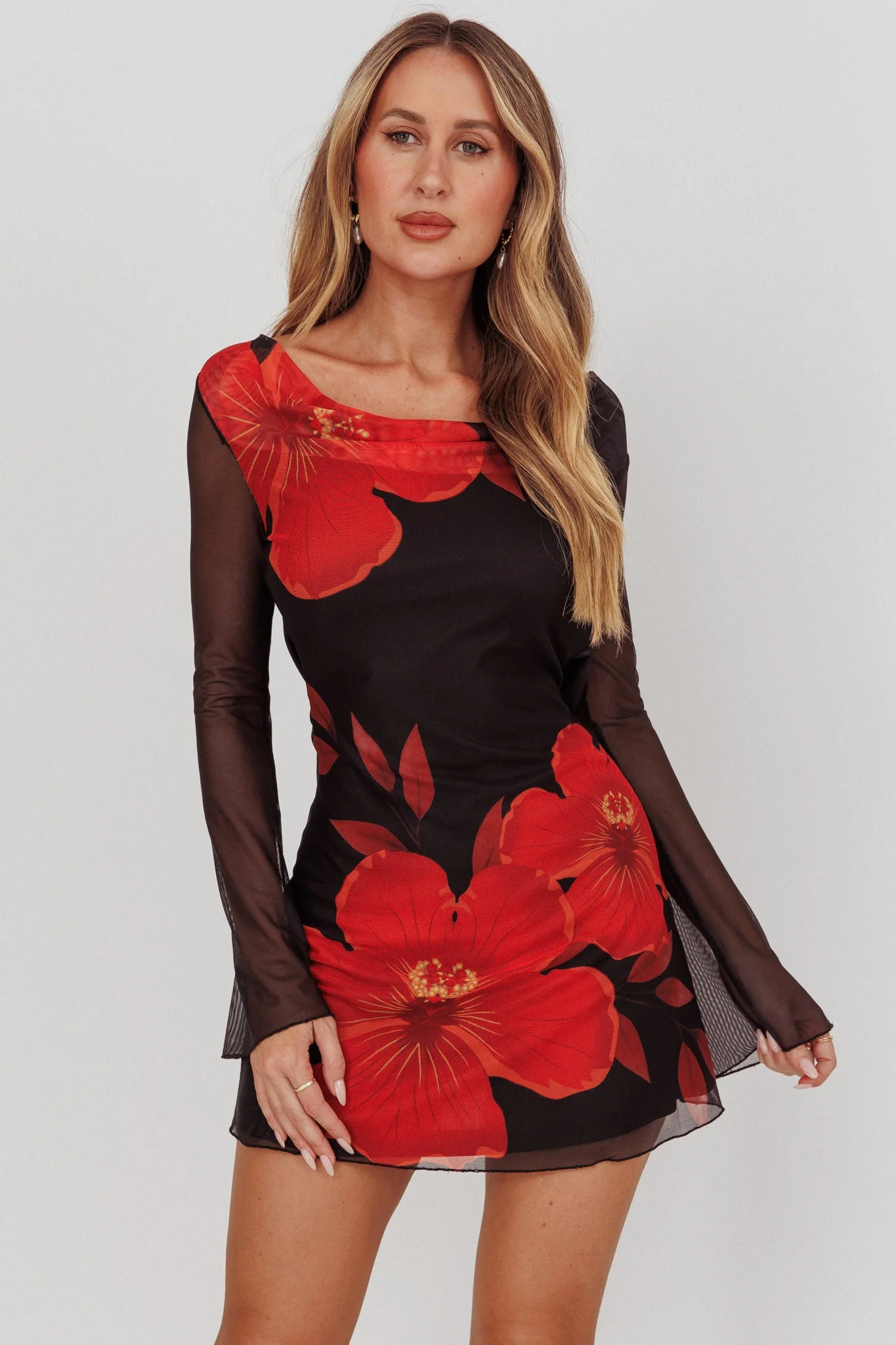 Isabella Long Sleeve Backless Mini Dress Hibiscus Black - luluinthesky