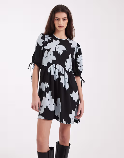 Wednesday's Girl mini smock abstract dress in blue foral