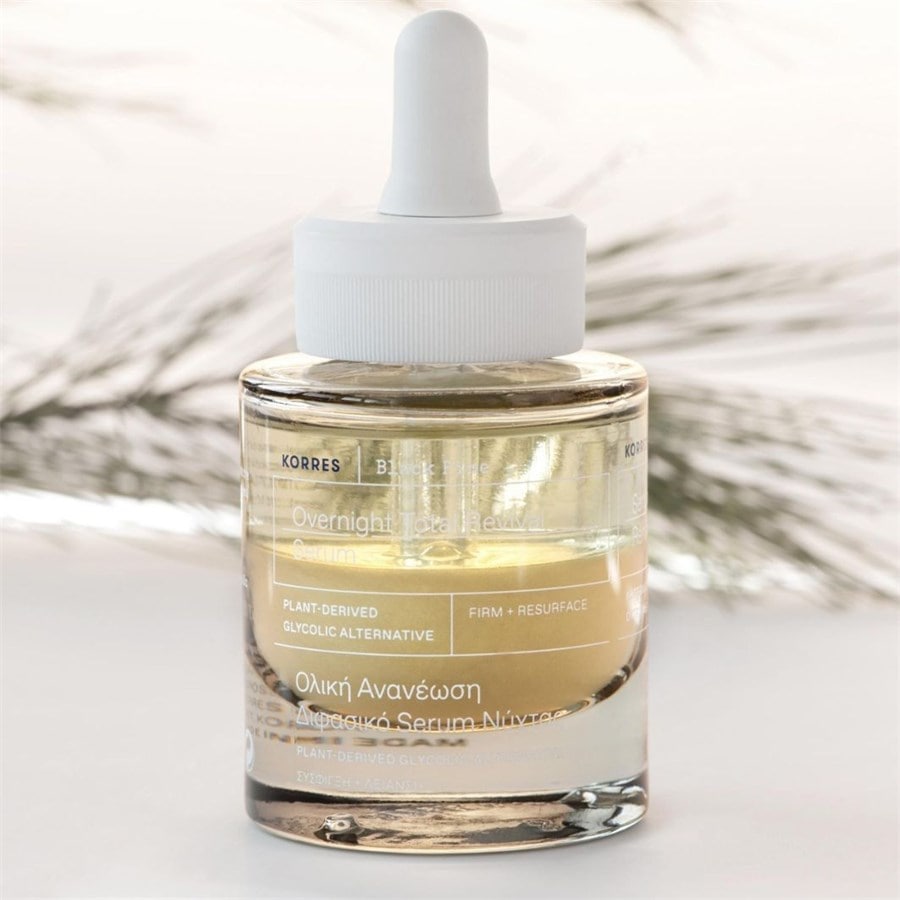 Korres Black Pine 4D Bio-ShapeLift Rewitalizujące serum na noc