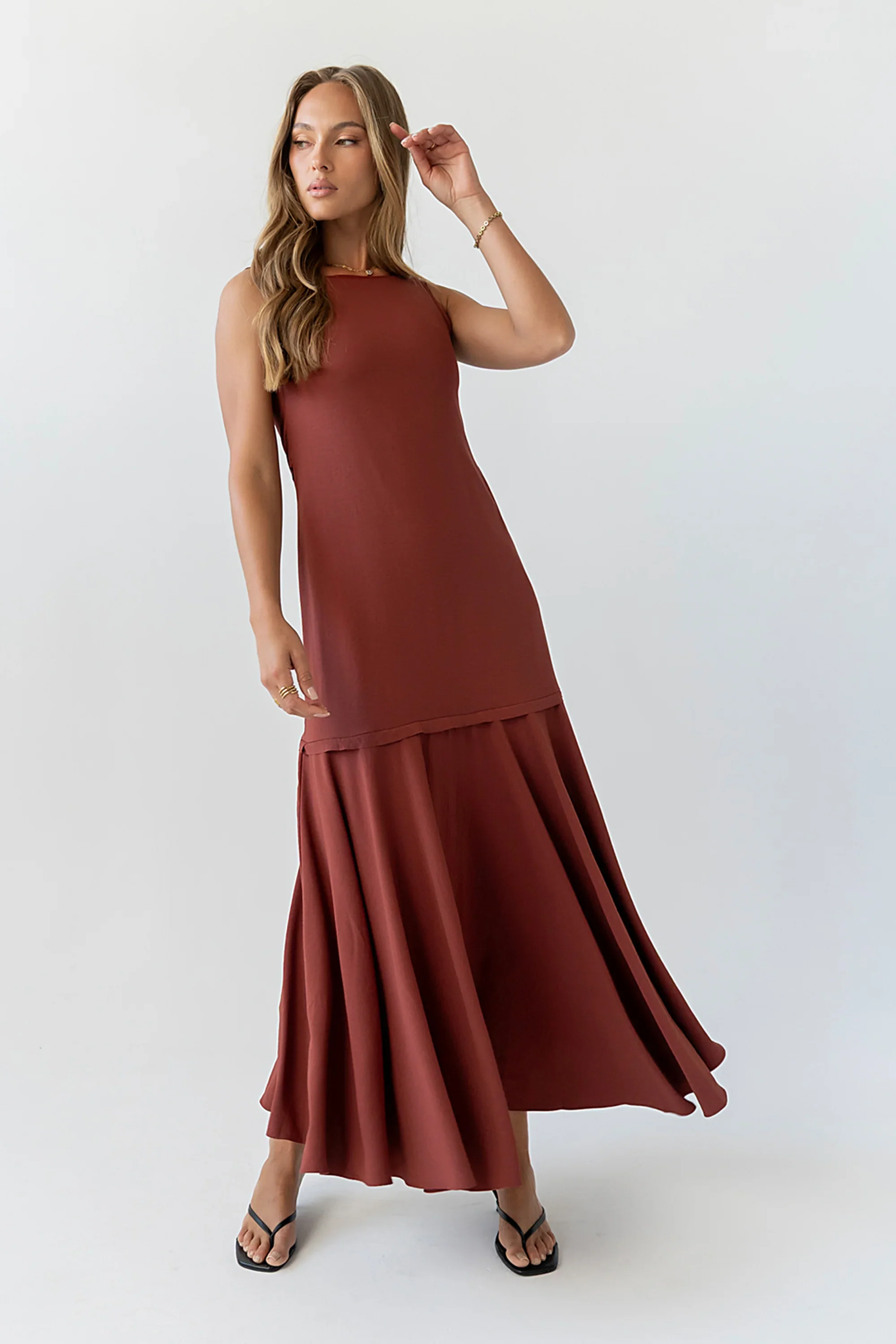 Marlon Maxi Dress in Red-Brown