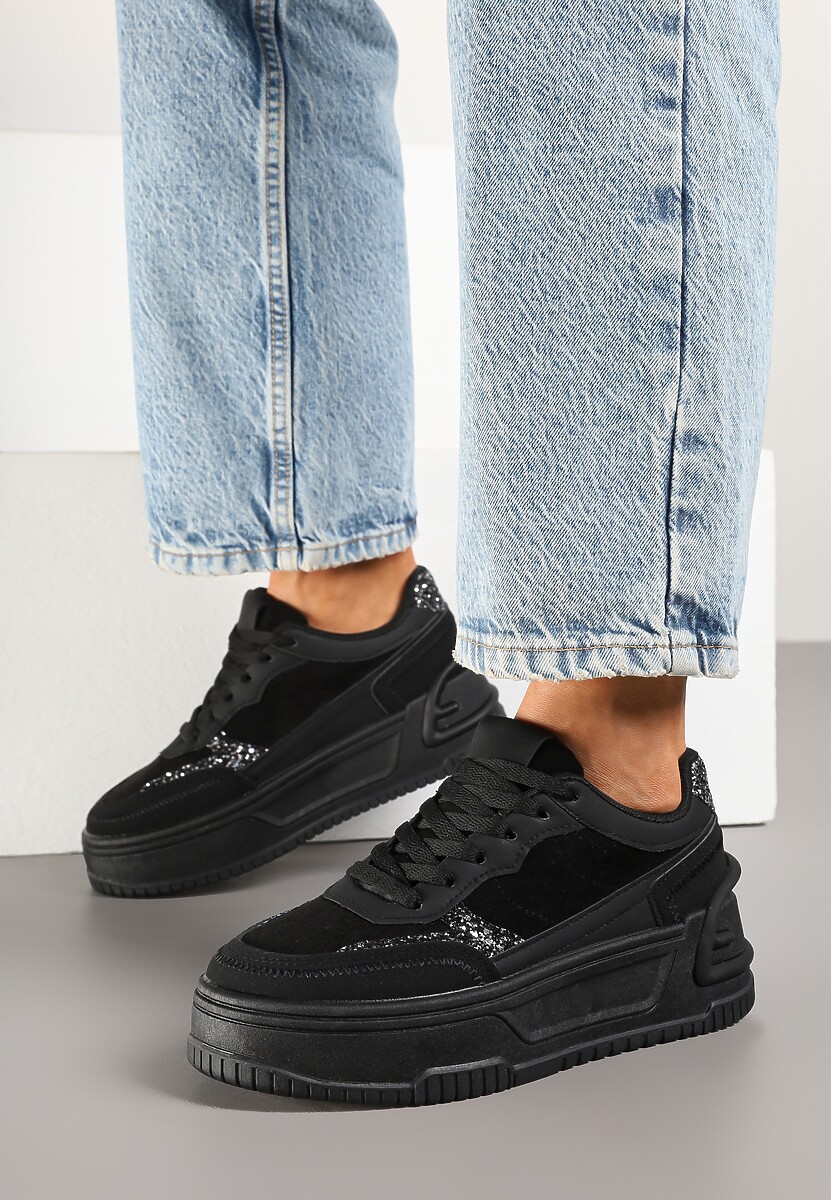 Czarno-Białe Sneakersy na Tłoczonej Platformie Ozdobione Wzorem w Panterkę Deoranae