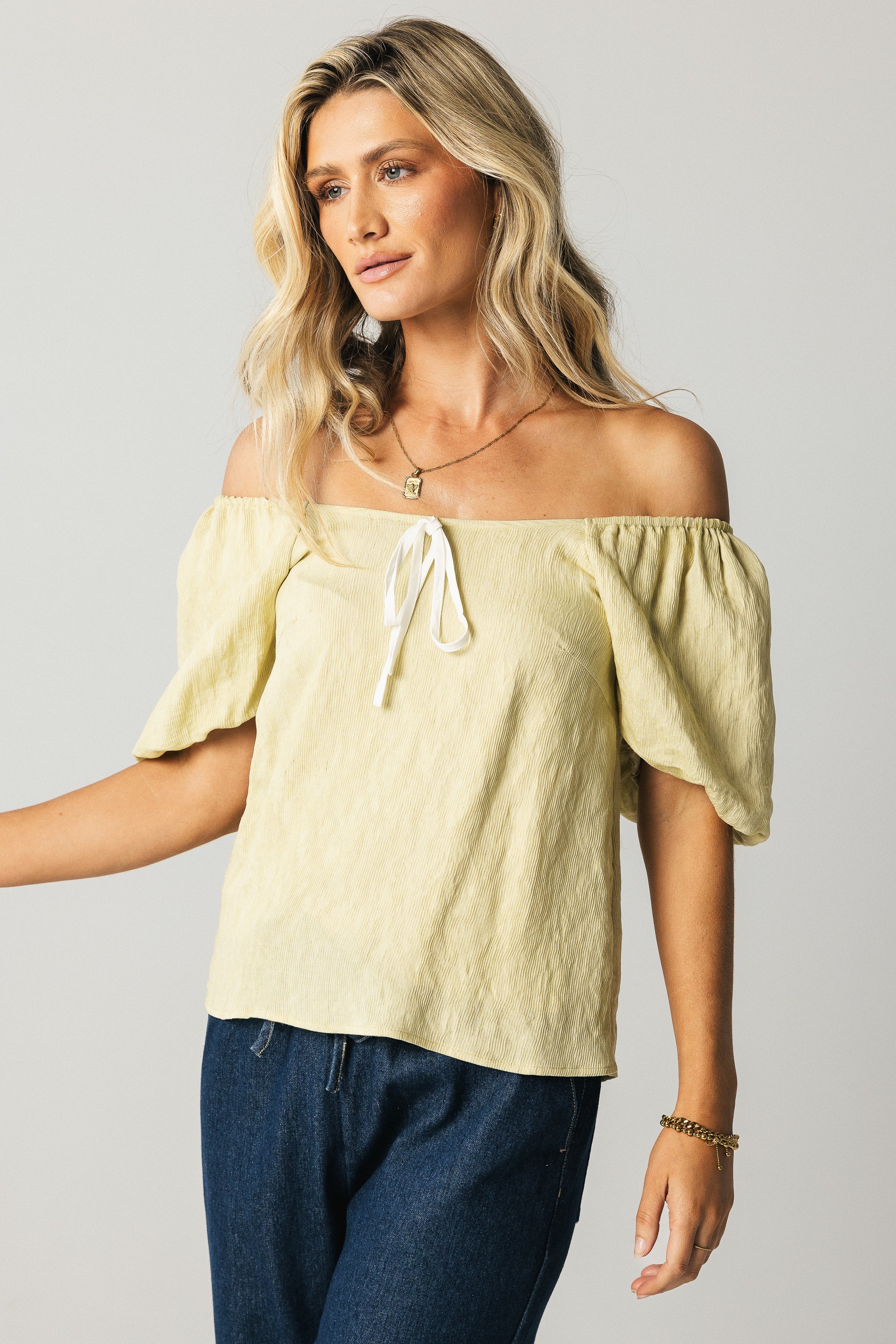 Anora Blouse in Green