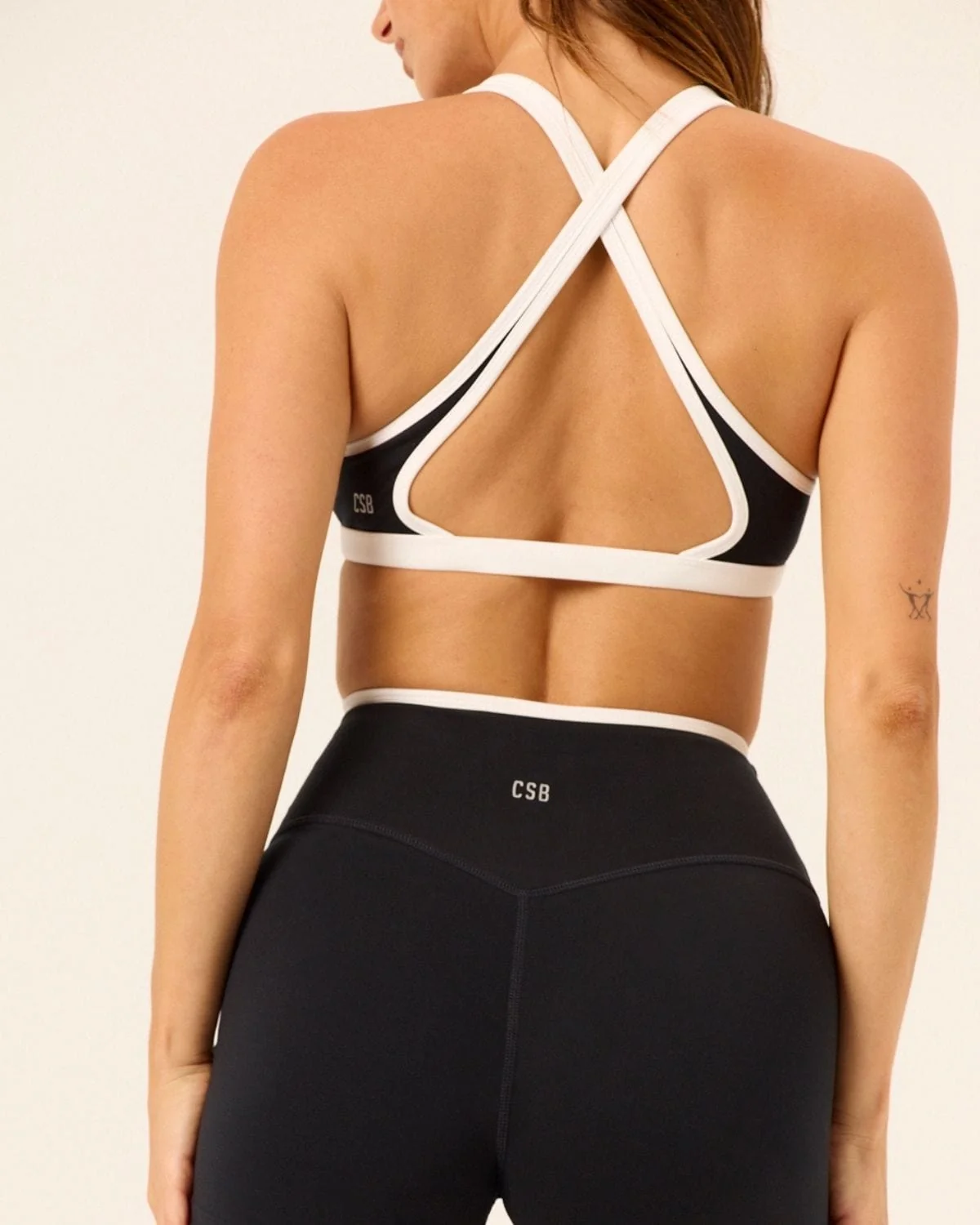 Serenity Paige Clasp Crop | Black Two Tone
