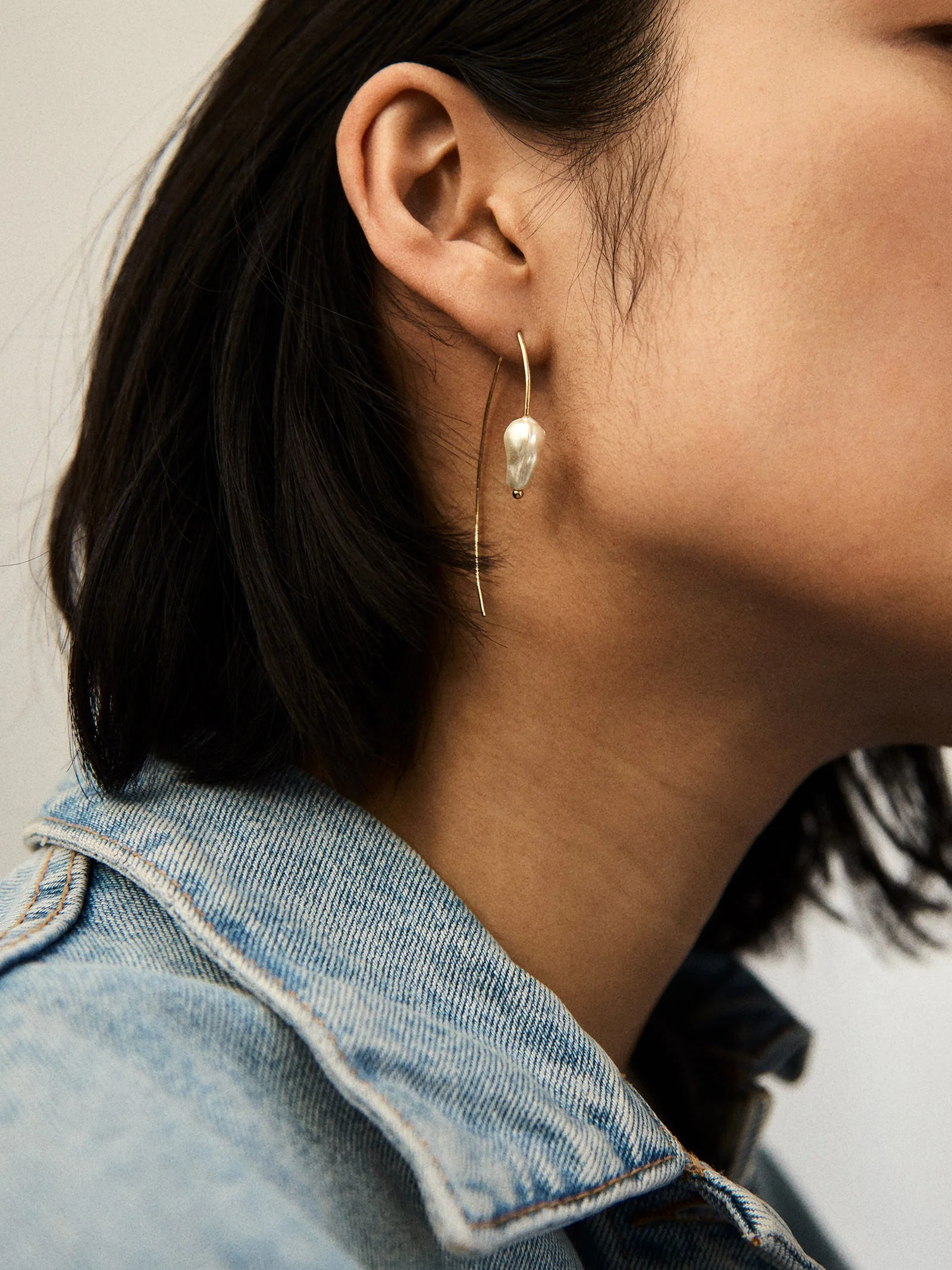 Teagan Threaded Pearl Earrings - Gold/Pearl