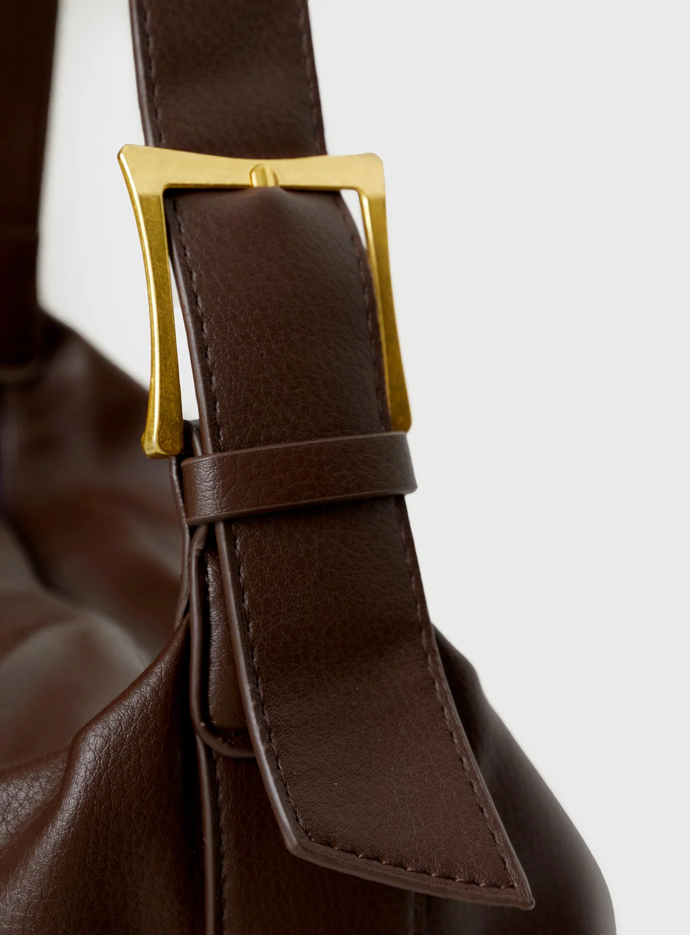 Varney Shoulder Bag Brown