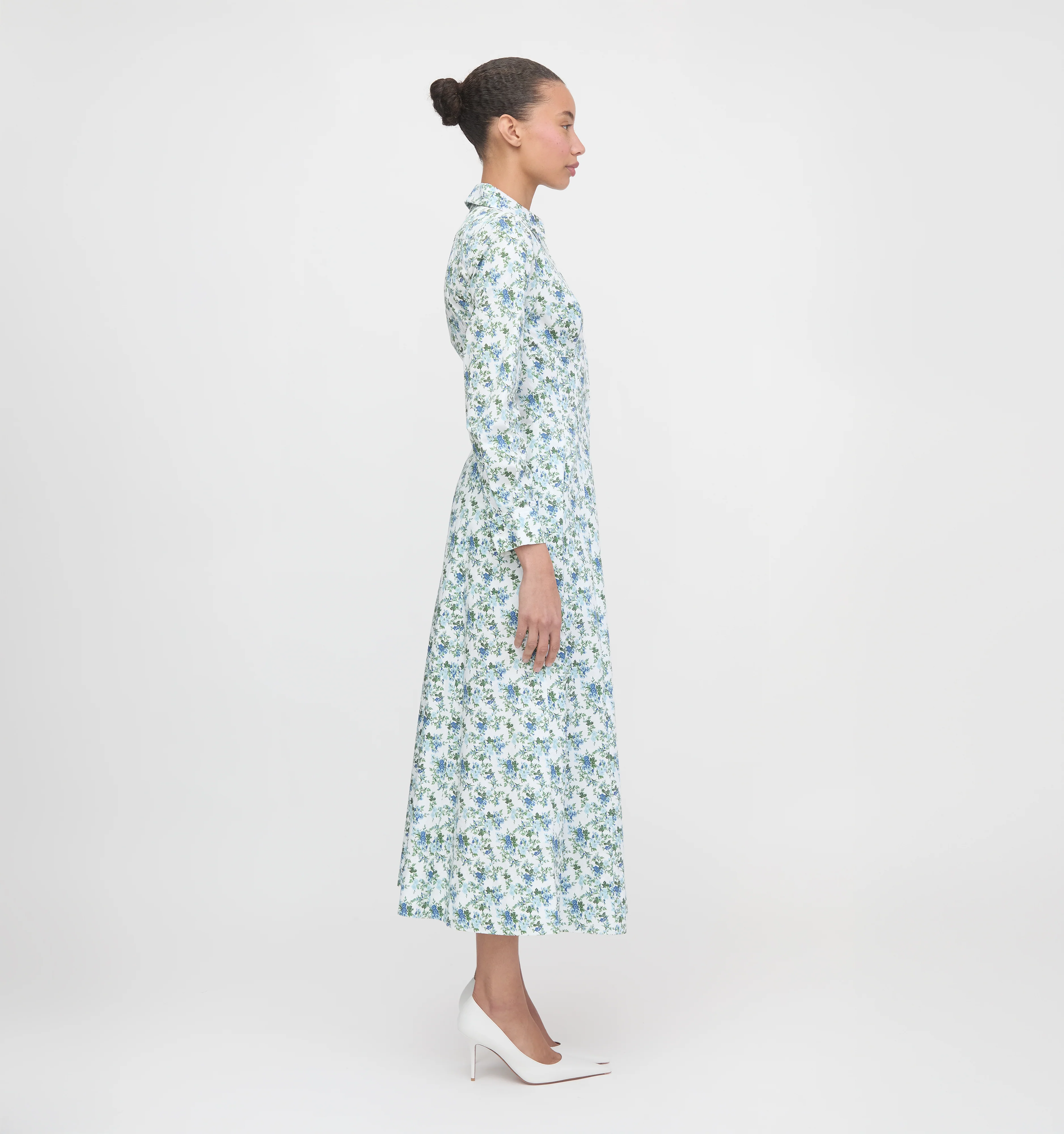 The Alandra Dress - English Daisy