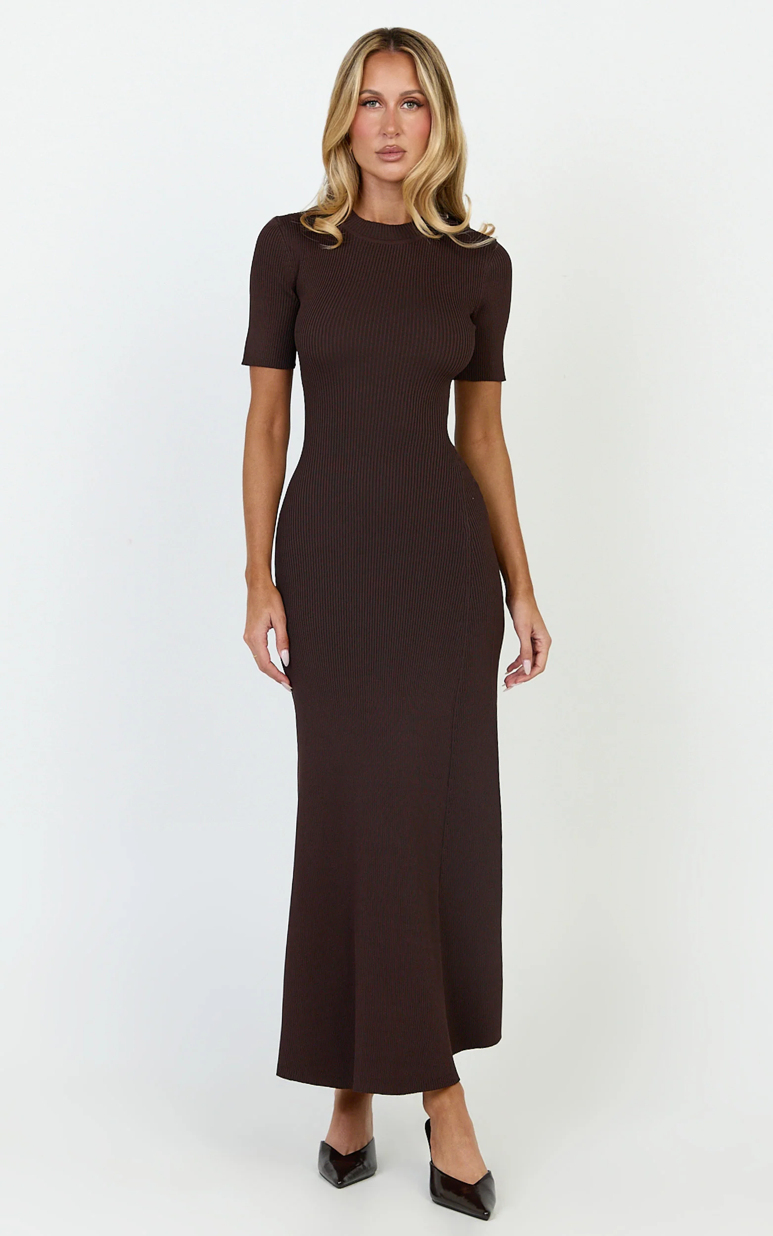 Lanie Midi Dress - Knitted Crew Neck Short Sleeve Dress in Chocolate