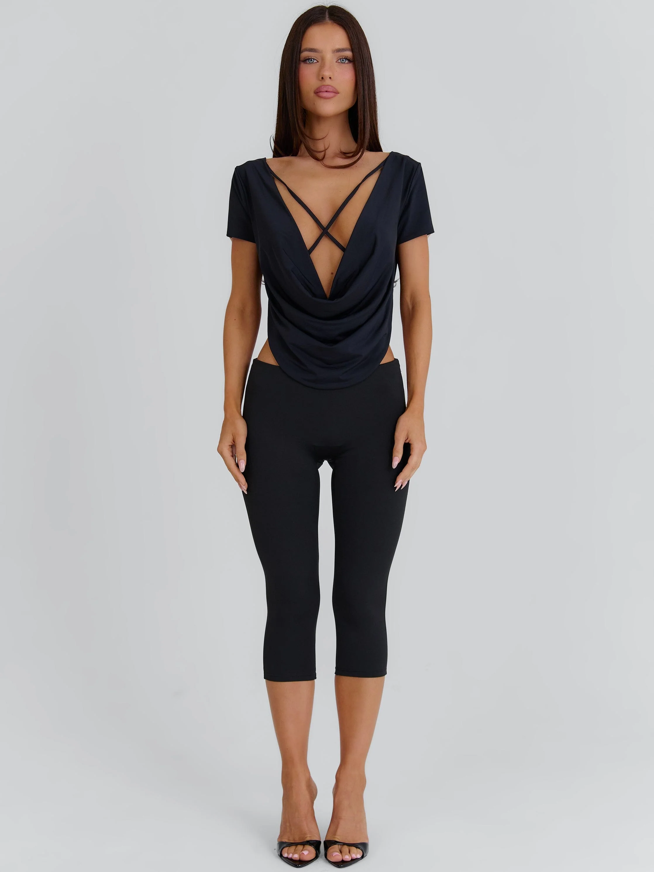 SUMMA LONGLINE TOP BLACK
