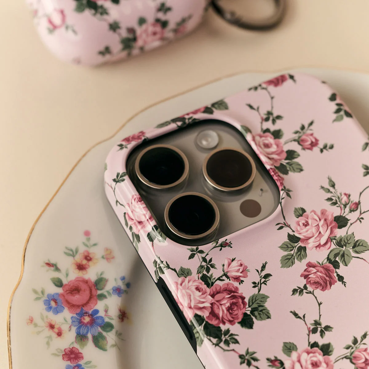 Alice - iPhone 11 Pro Max ケース