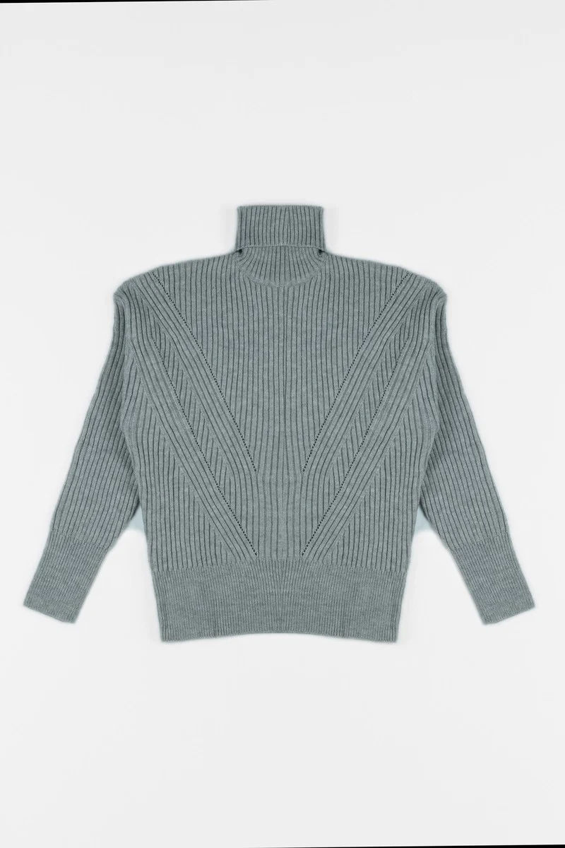 Chunky Ribbed Turtleneck Sweater