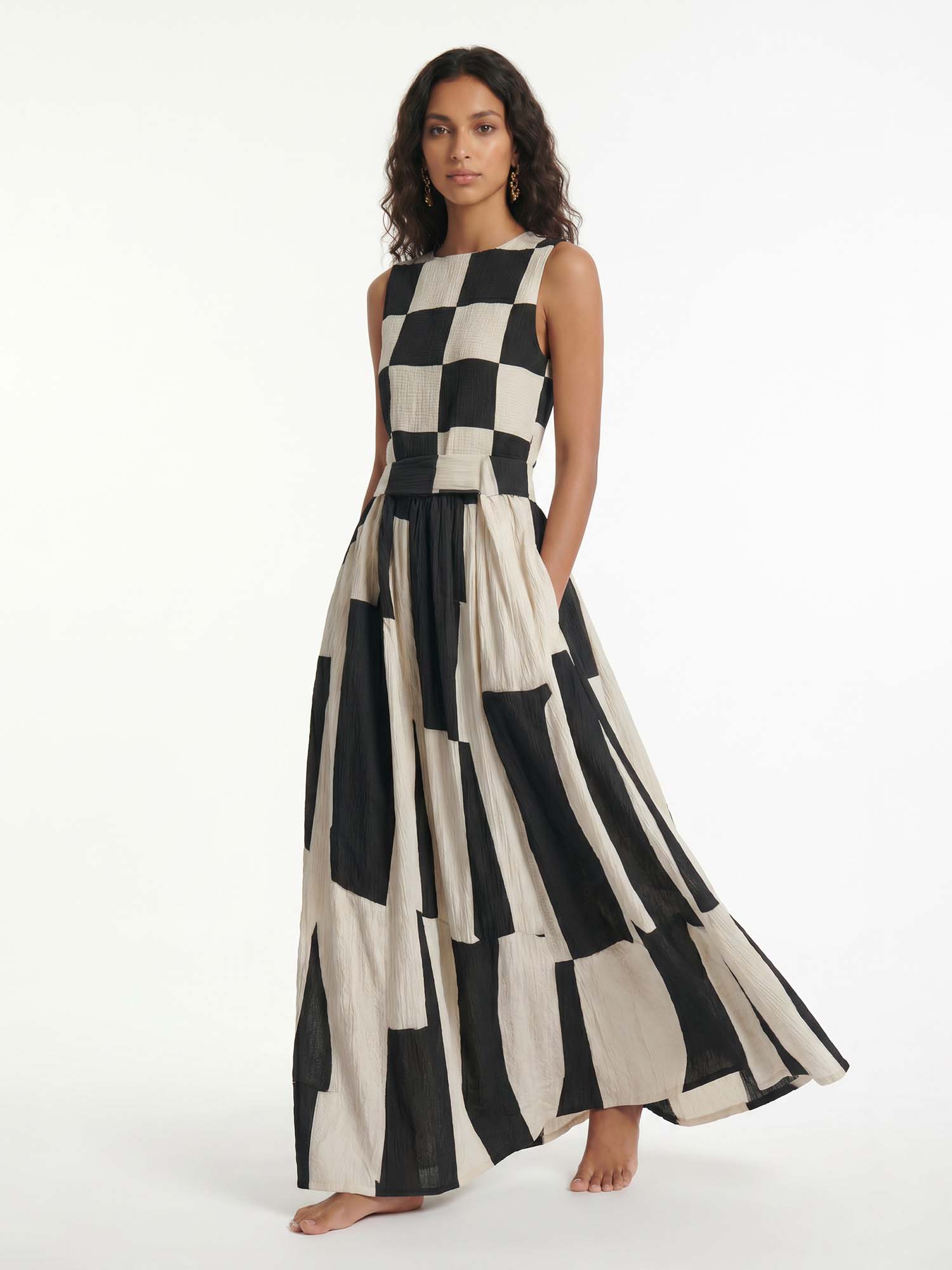 Checkerboard Contrast Maxi Dress
