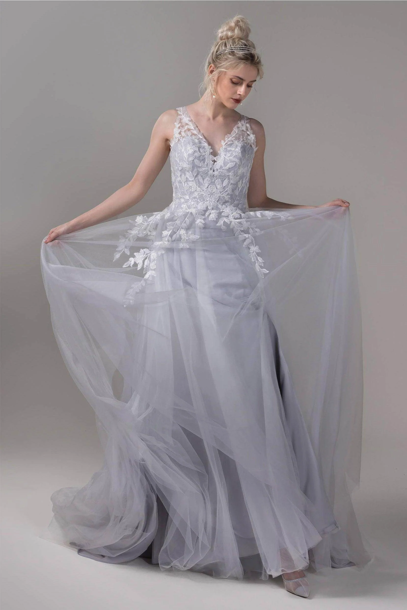 A-Line Chapel Train Lace Tulle Wedding Dress CW2810