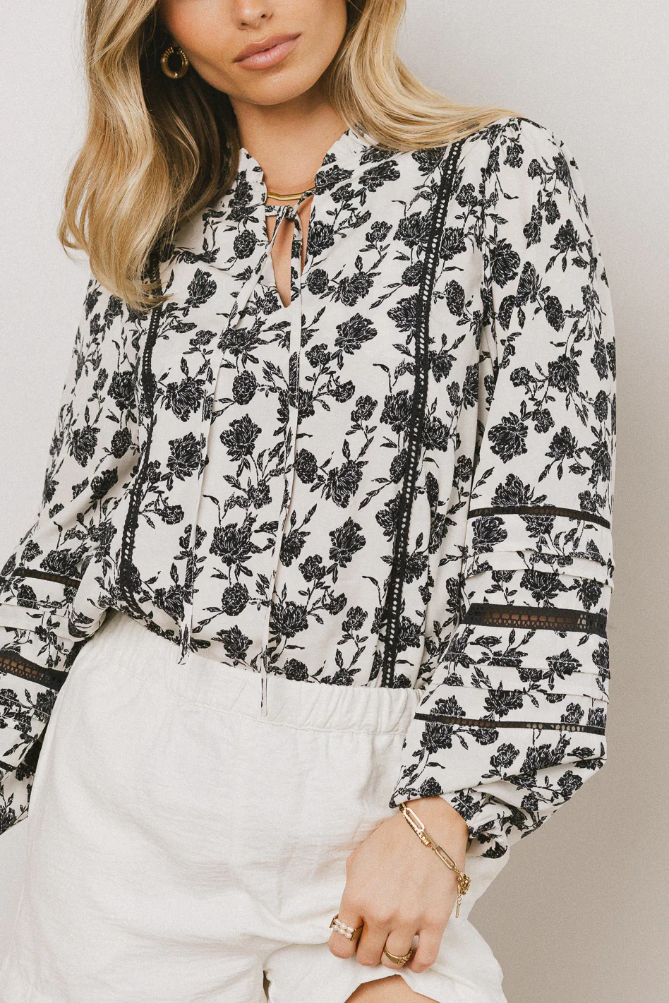 Imann Floral Blouse in Navy
