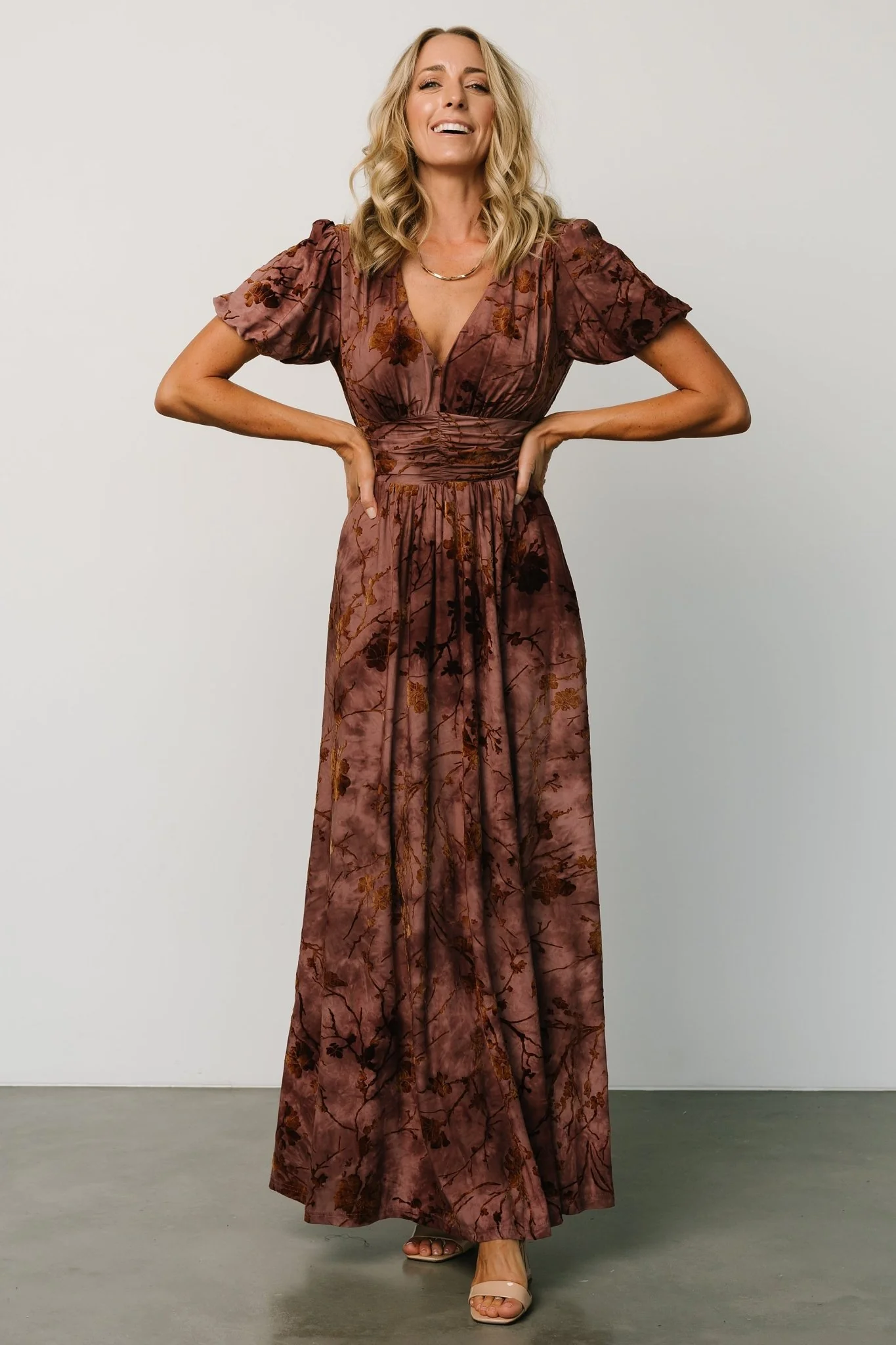 Leslie Velvet Maxi Dress | Dusty Clove - luluinthesky
