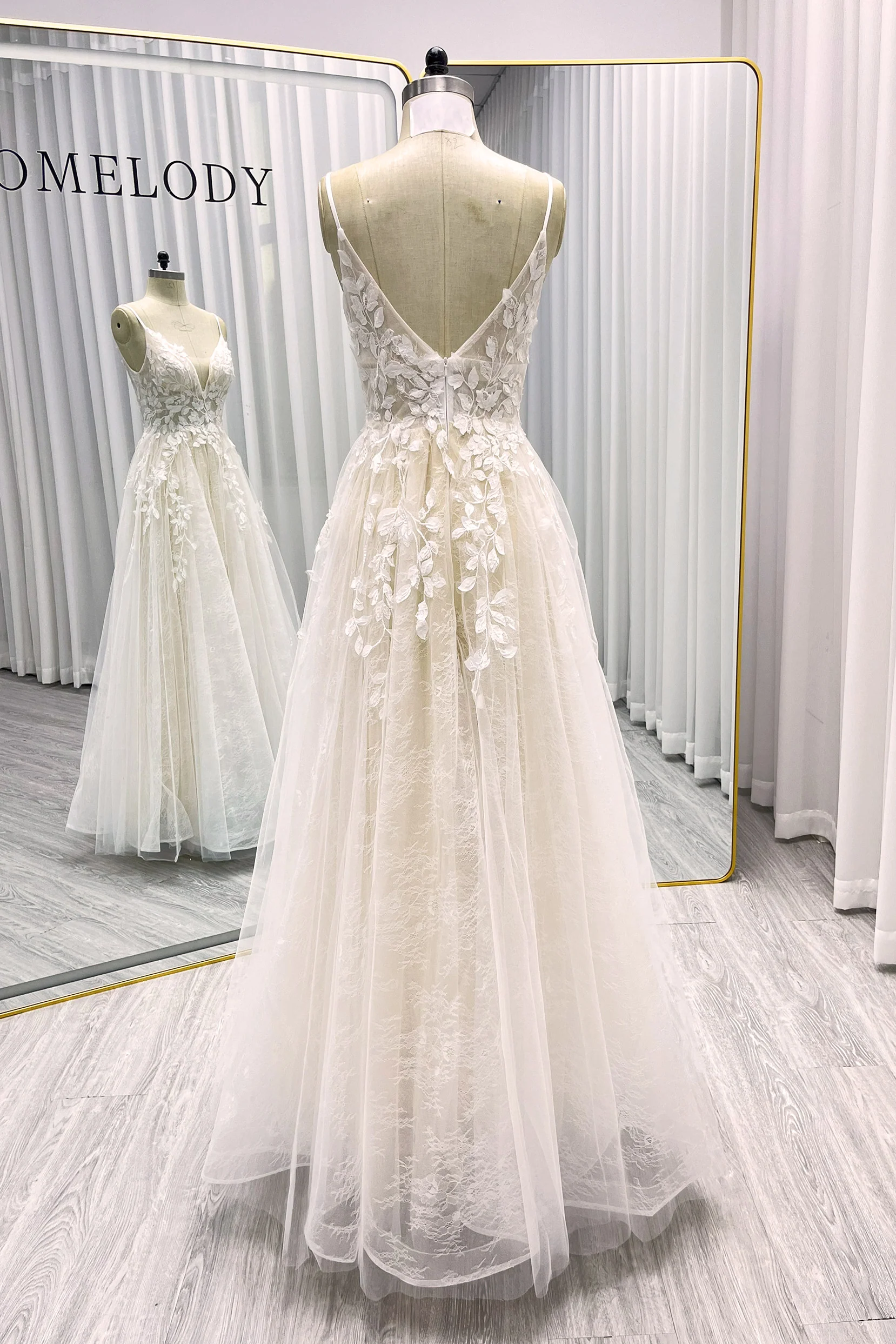 A-Line Floor Length Lace Tulle Wedding Dress CW3119