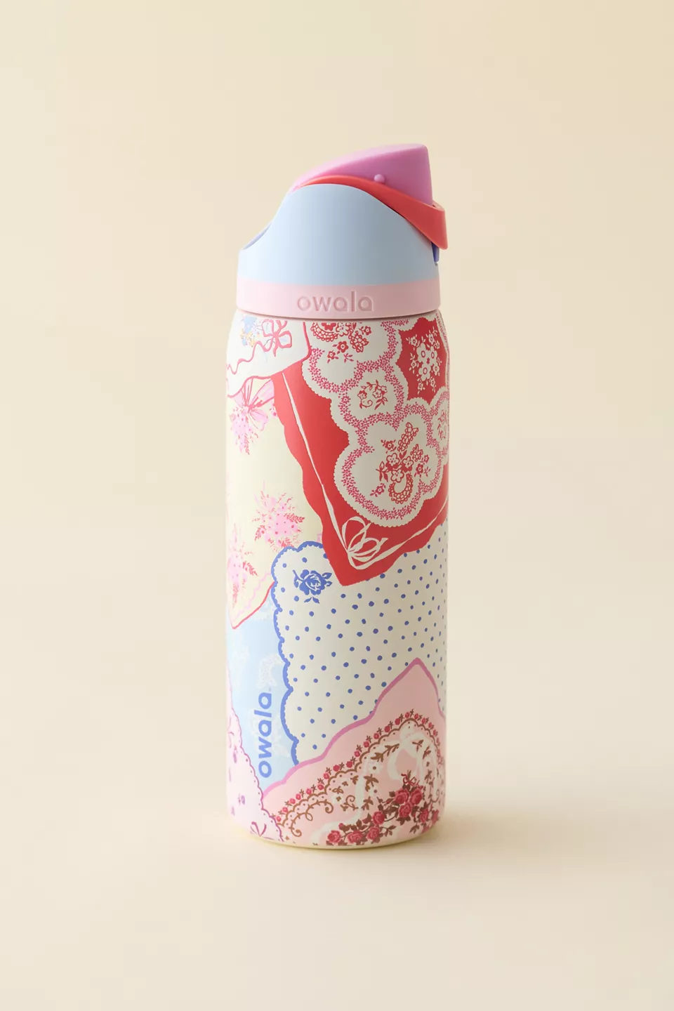 Owala UO Exclusive Hankies Print FreeSip 32 oz Water Bottle - luluinthesky
