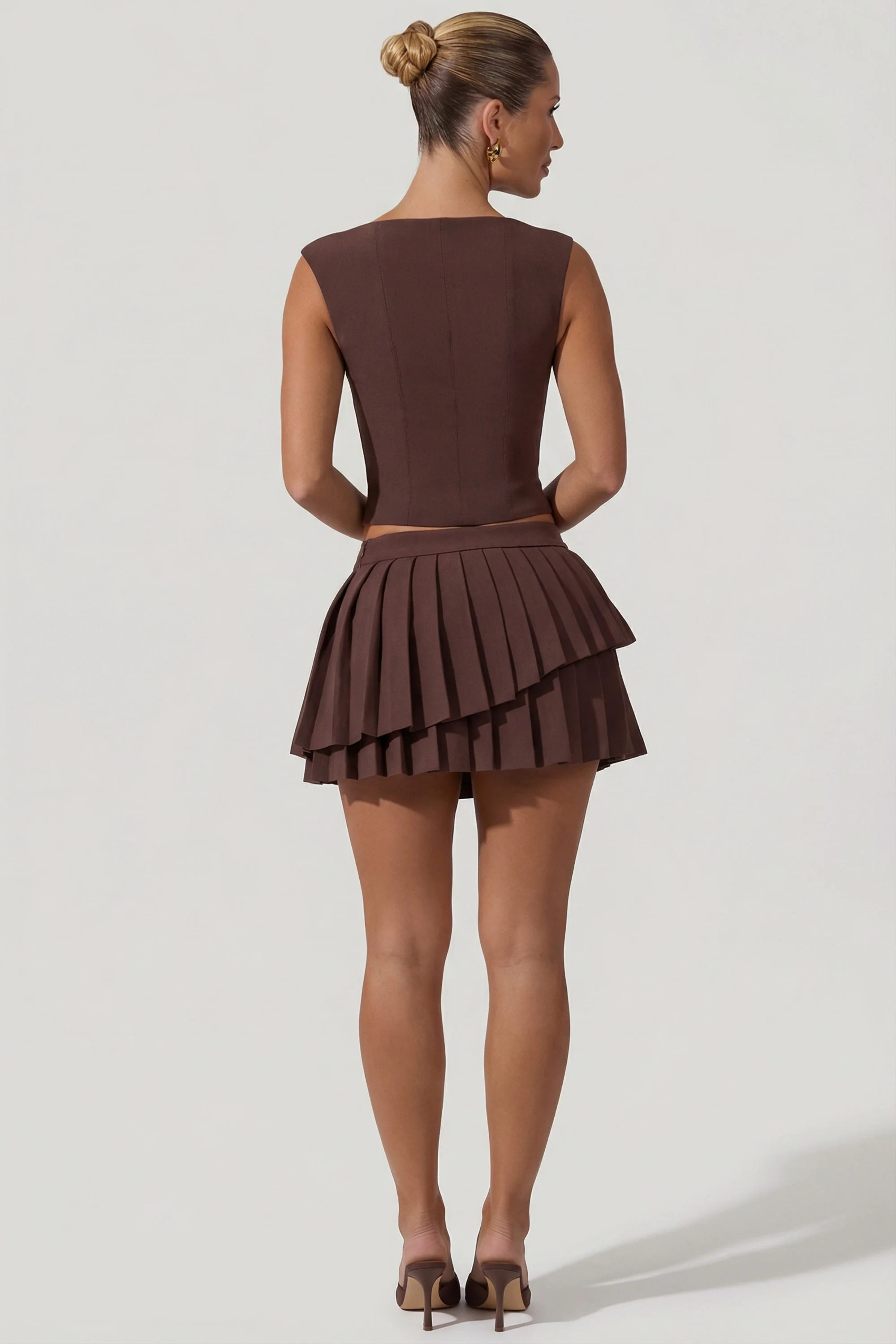 Layered Pleated Low-Rise Mini Skirt in Chocolate Brown
