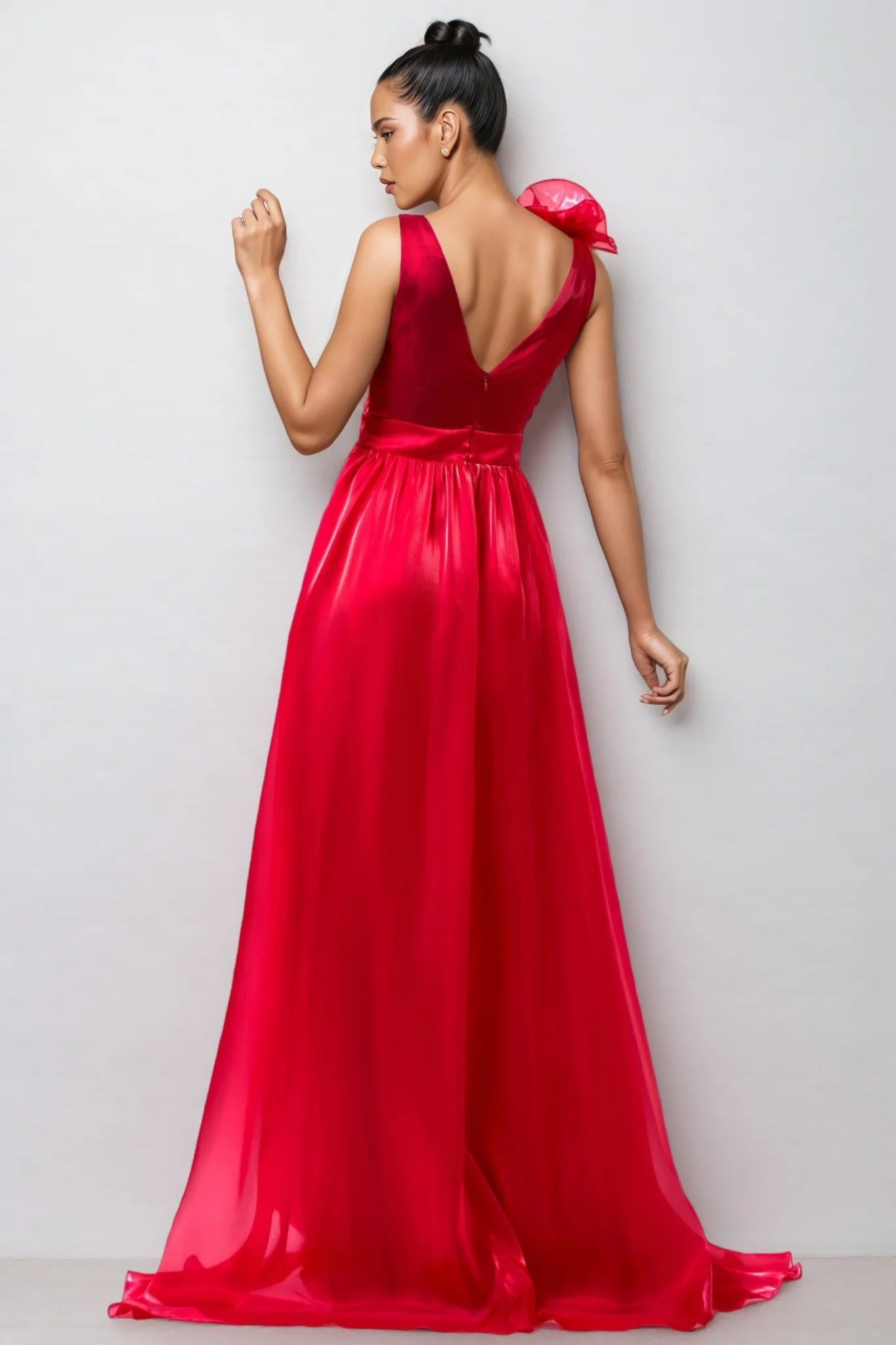 Octavius Sleeveless V-Neck Split Maxi Dress