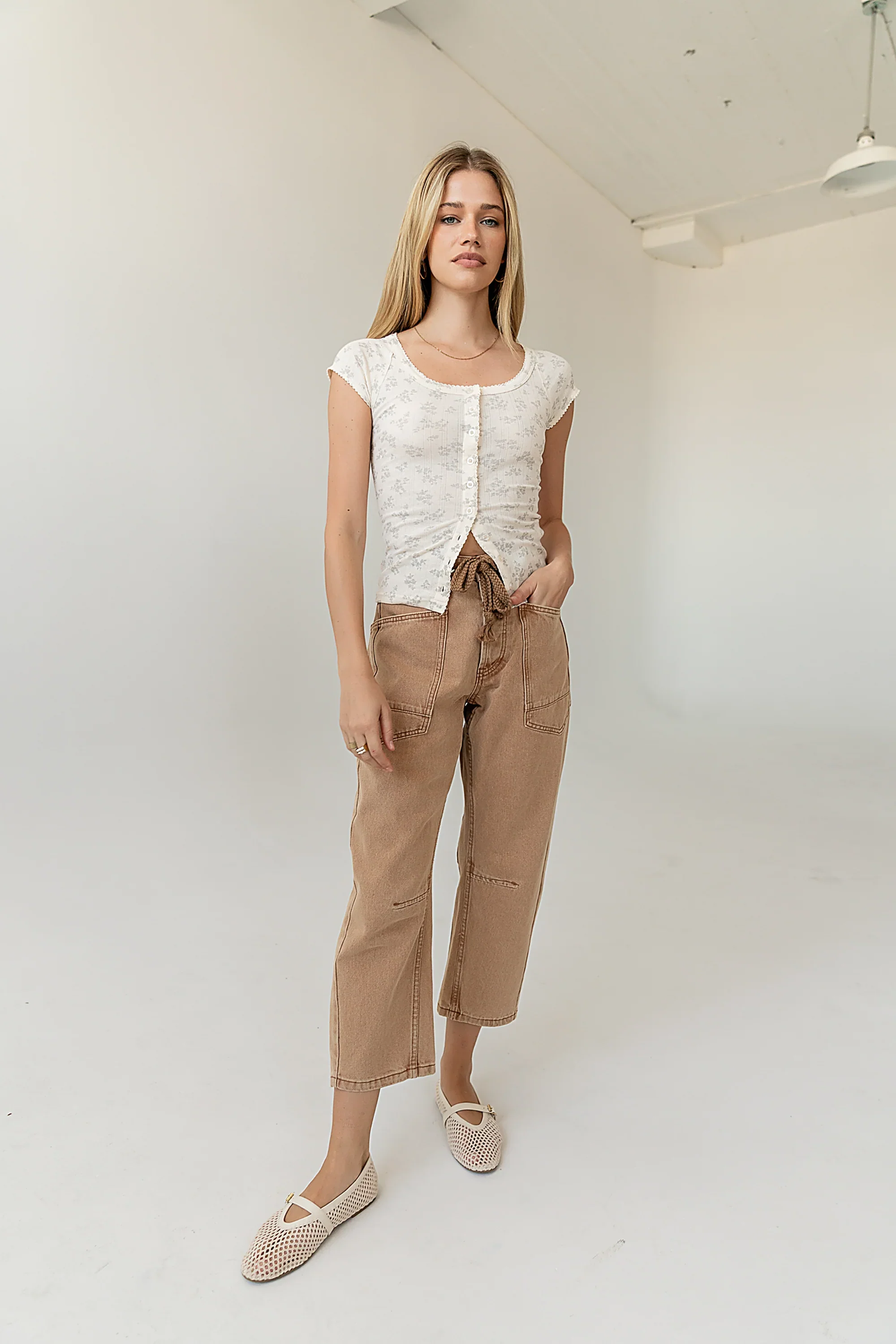 Jaynie Floral Top in Grey