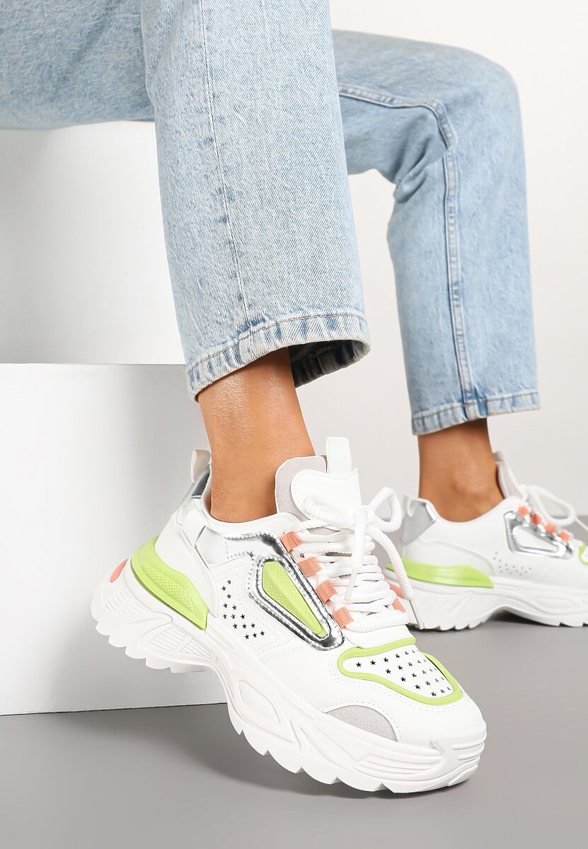 Biało-Zielone Sneakersy w Streetwearowym Stylu na Tłoczonej Podeszwie Nelasea