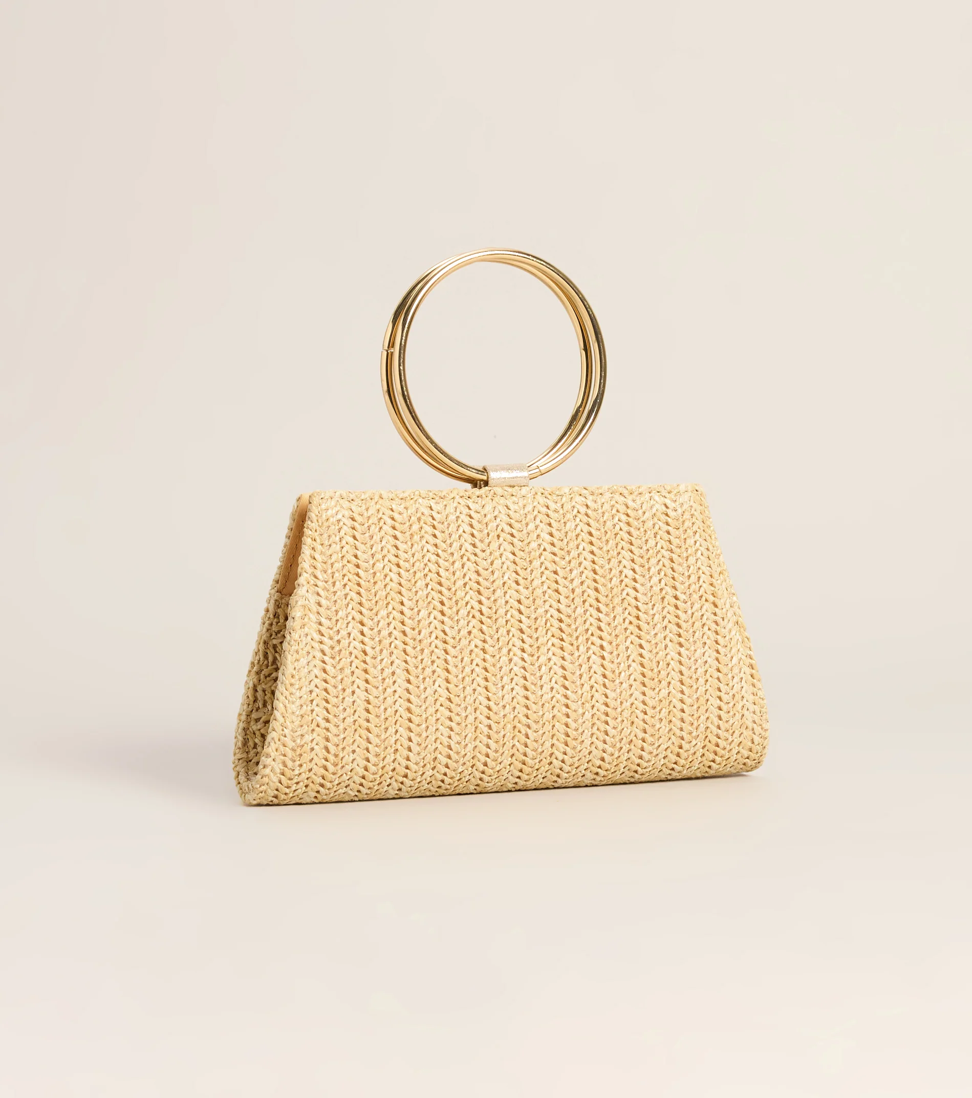 Chic On Arrival O-Ring Straw Clutch