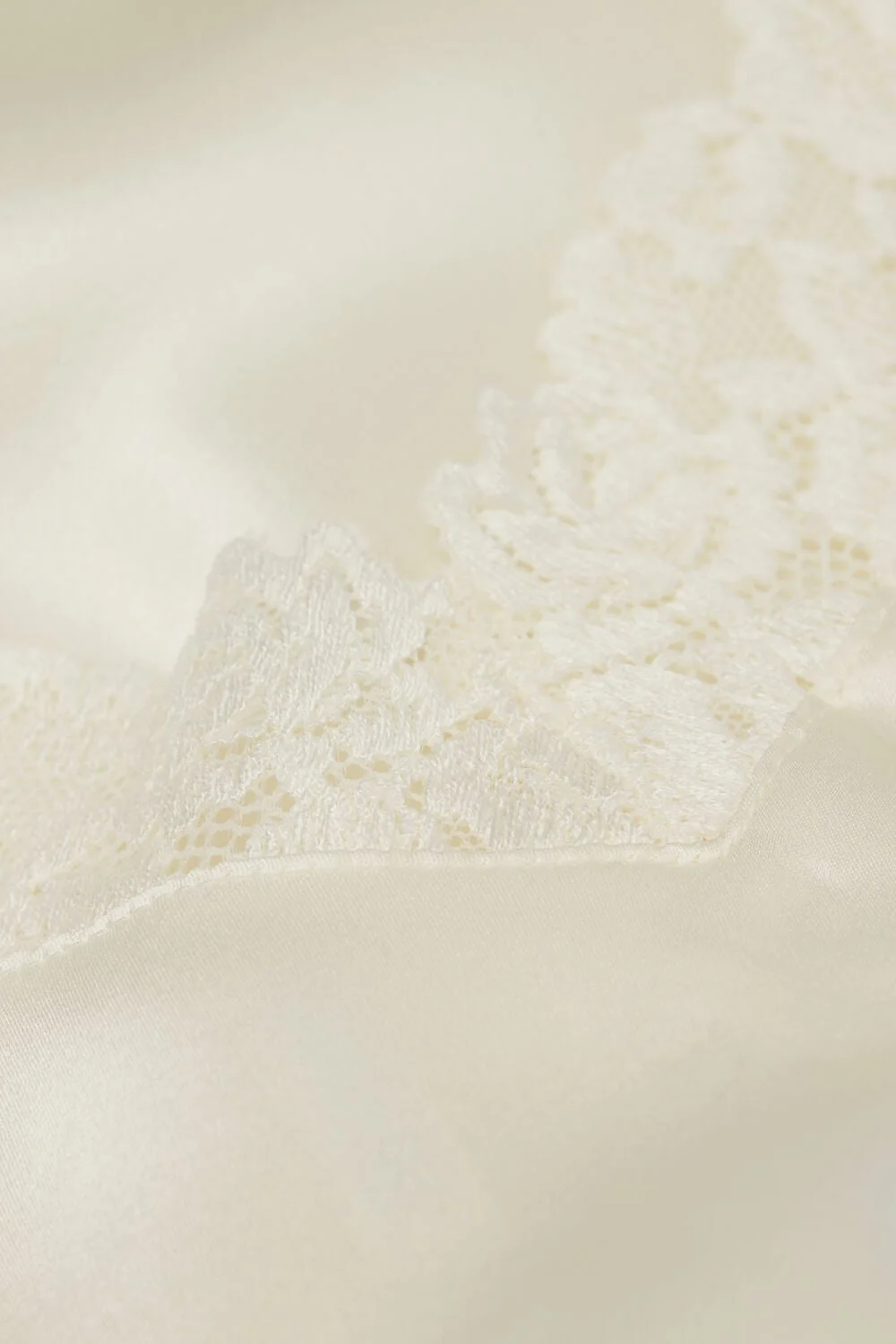 Pretty Flowers Thin Strap Silk Tank Top - Ivory