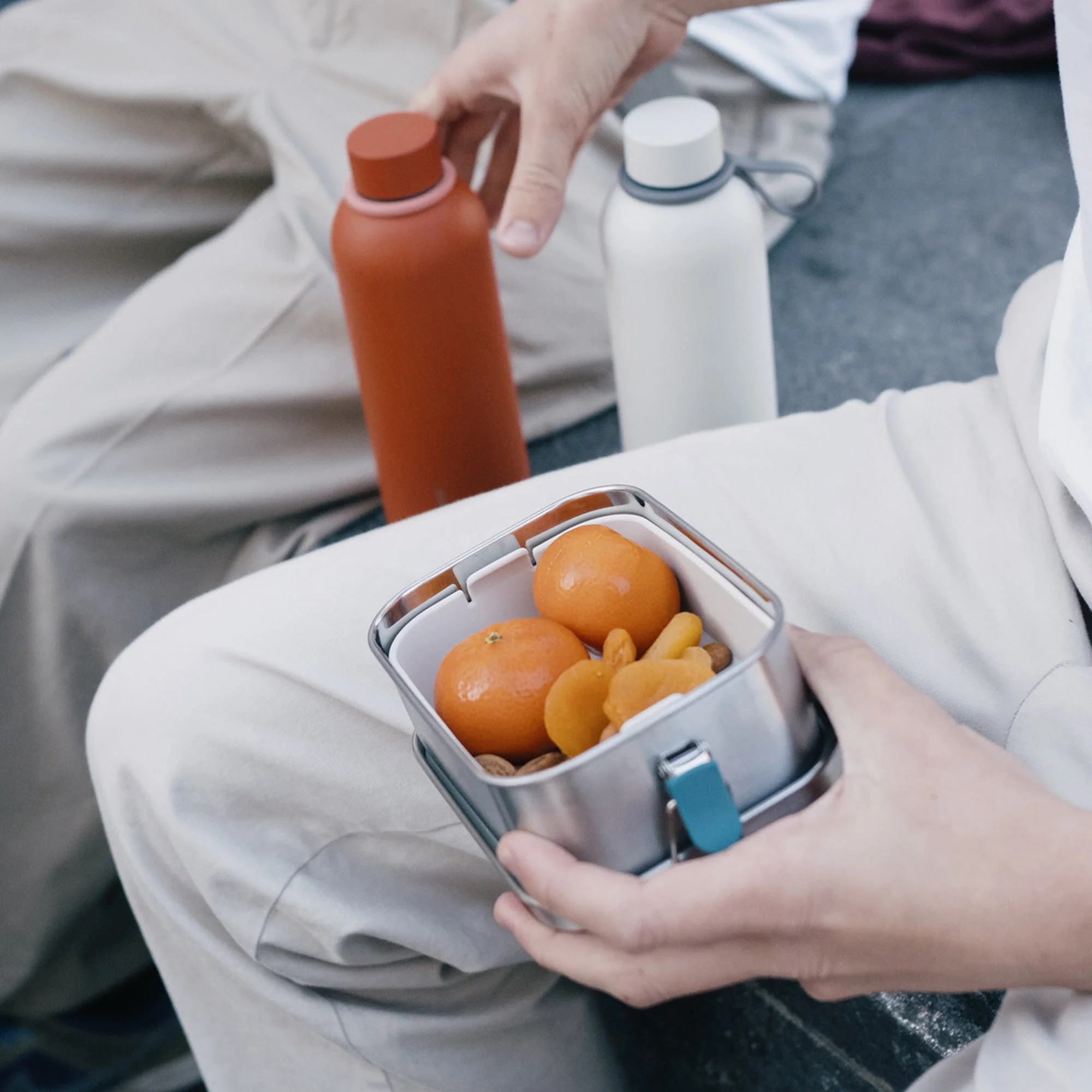 Vogeelle Stainless Steel Lunch Box with heat safe insert - Blue Abyss