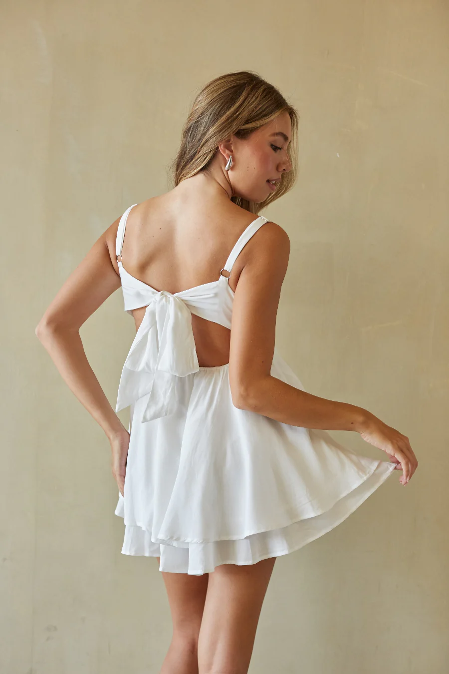 Suki Twist Babydoll Mini Dress - luluinthesky