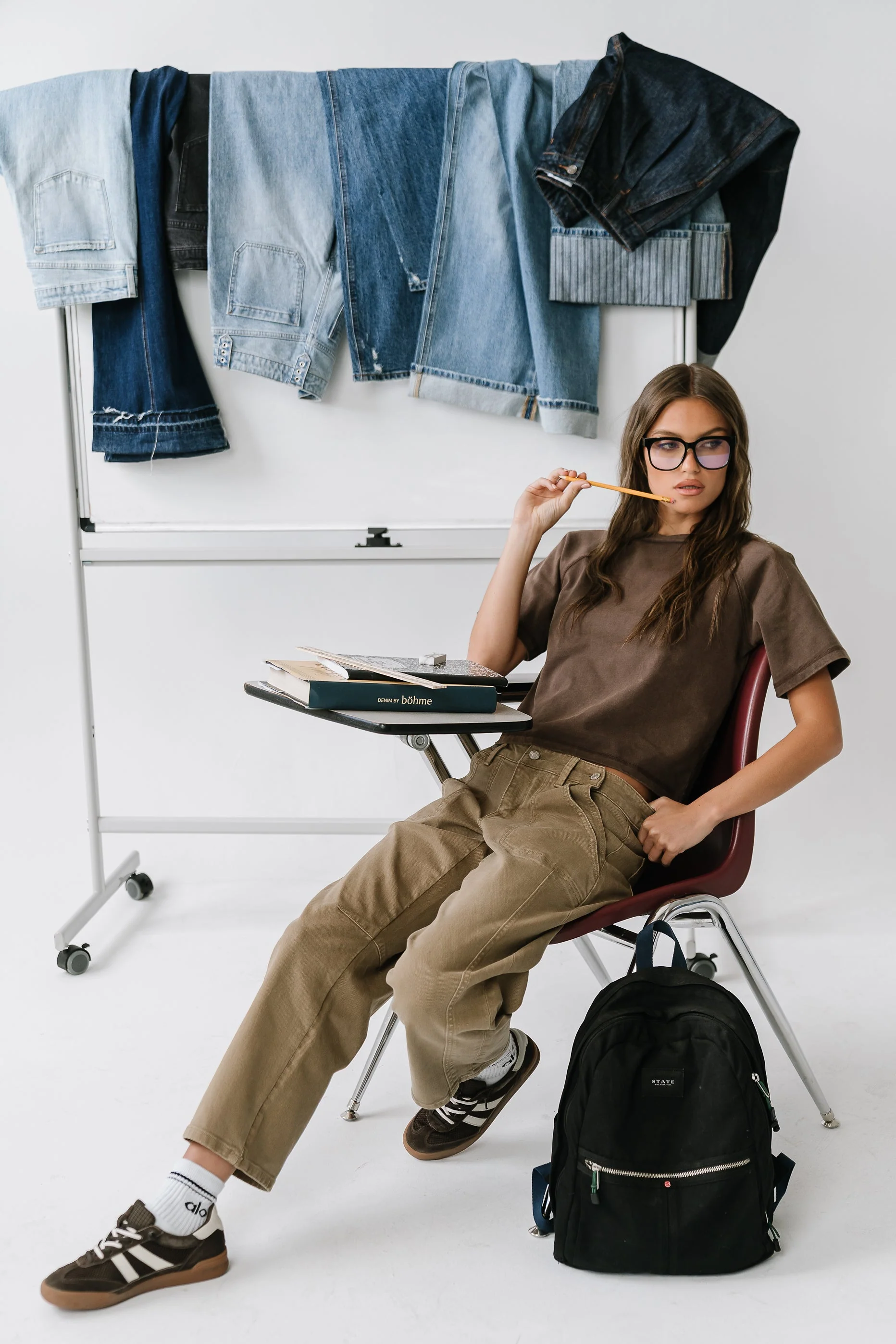 Sophie Raglan Top in Brown