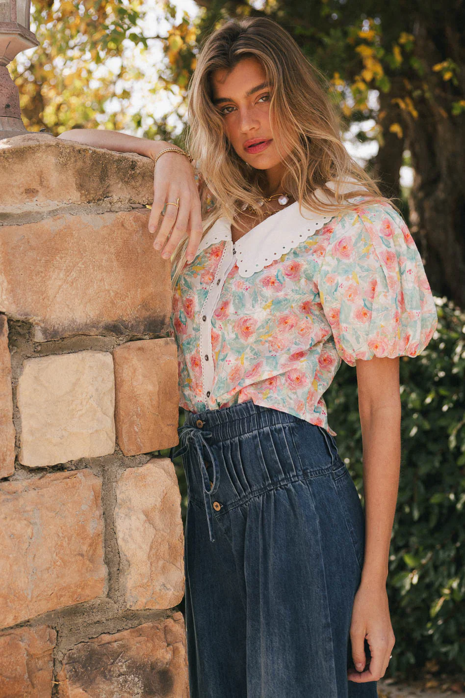 Neiko Floral Top