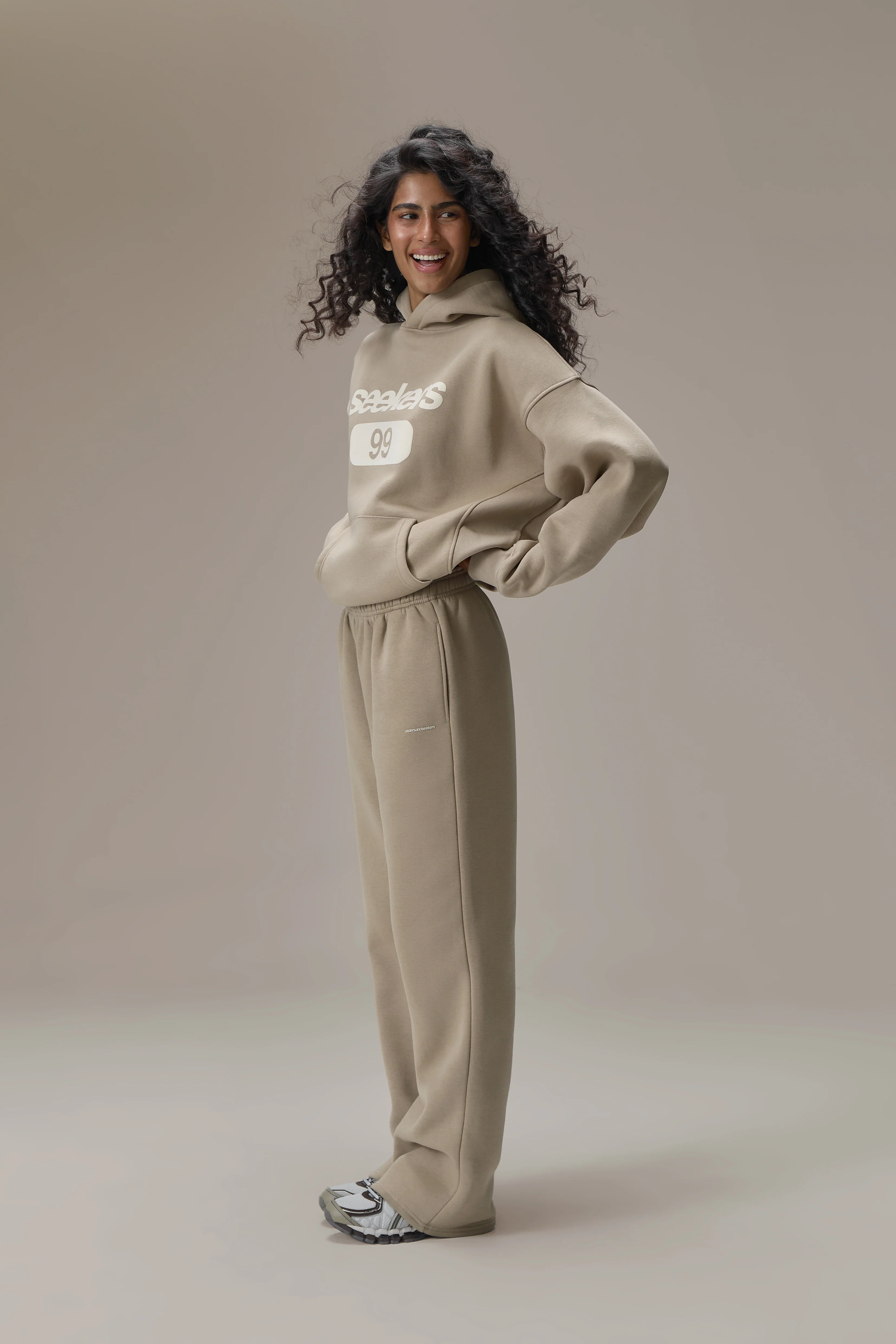 Seekers Classic Wide Leg Sweatpants in Beige