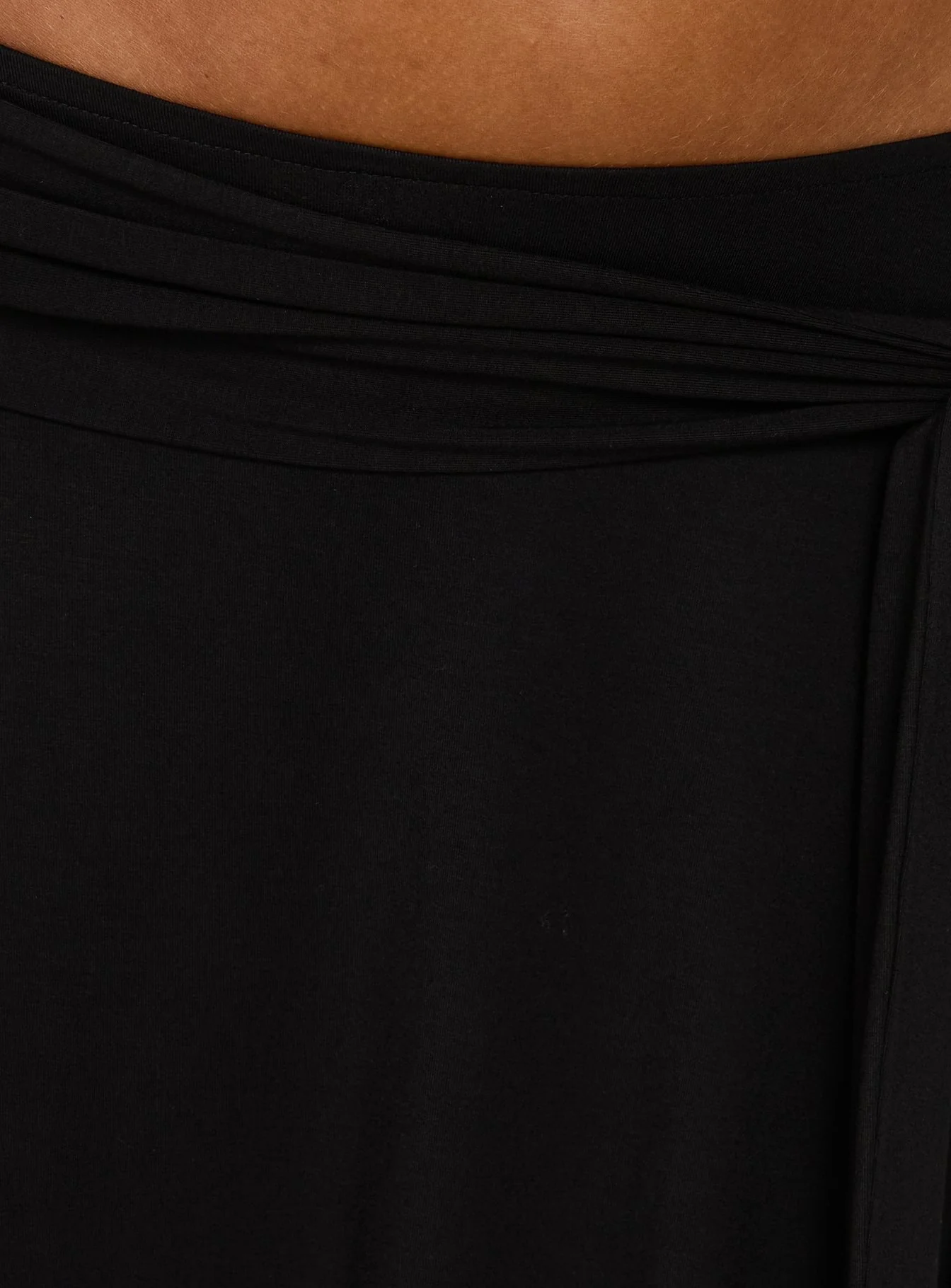 Soft Focus Tie Waist Midi Skirt Black