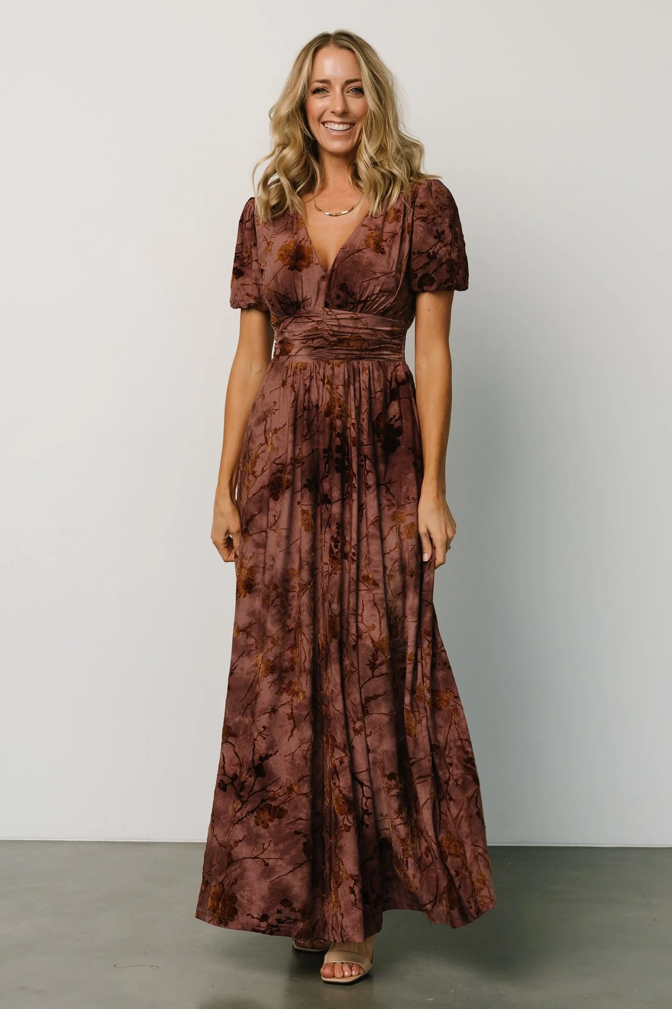 Leslie Velvet Maxi Dress | Dusty Clove - luluinthesky