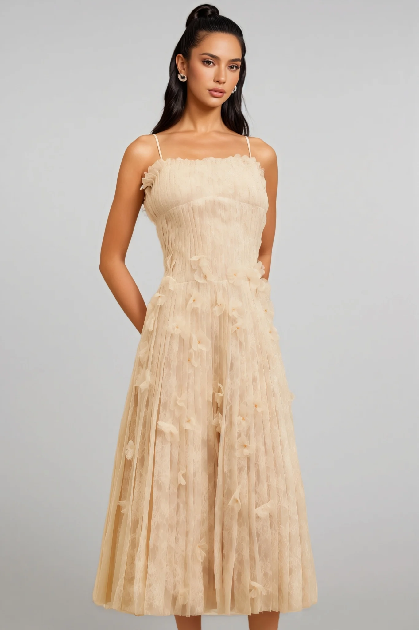 Urikd 3D Flower Strapless Maxi Dress