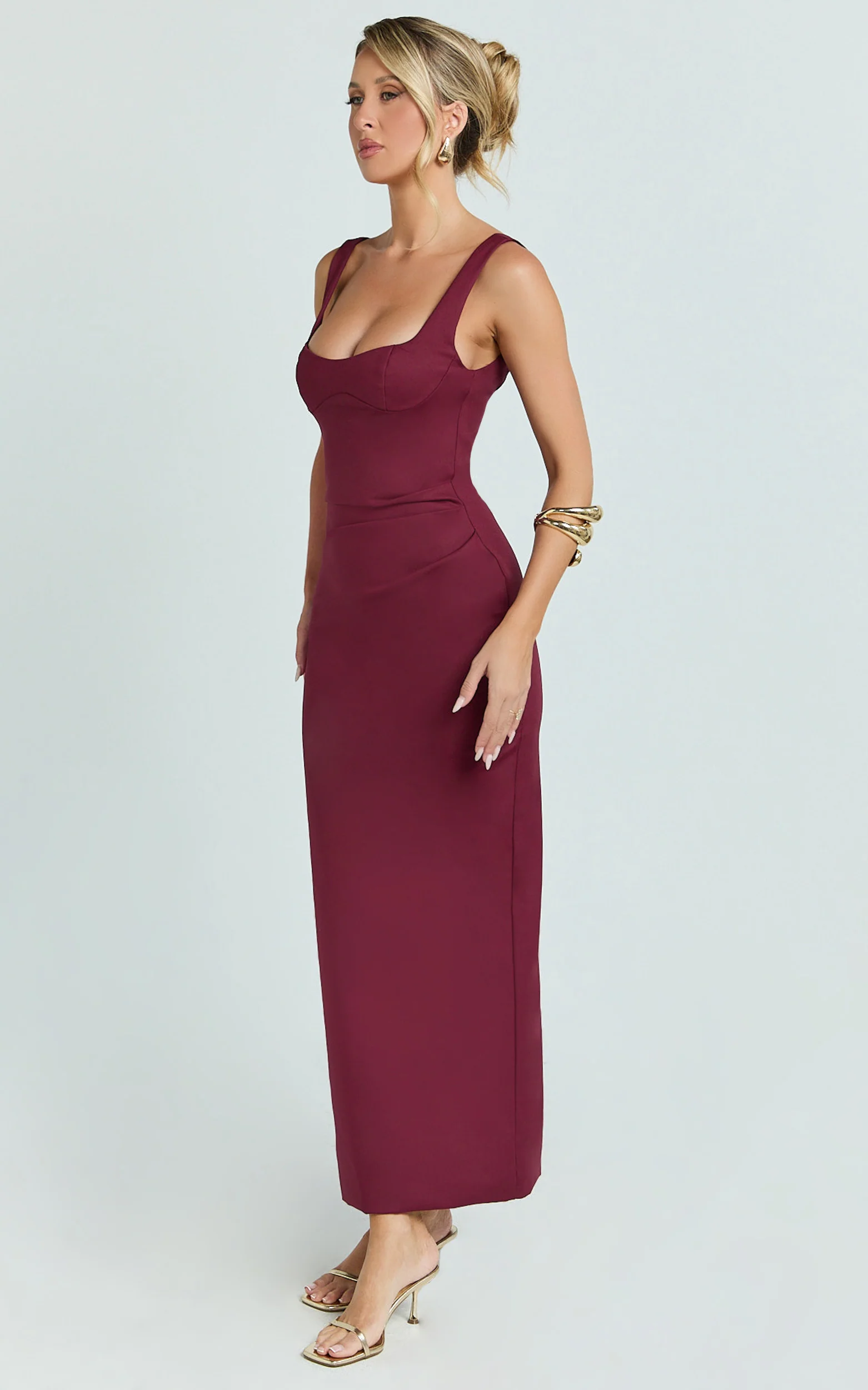 Benita Midi Dress - Scoop Neck Ruched Fitted Dress in Wine