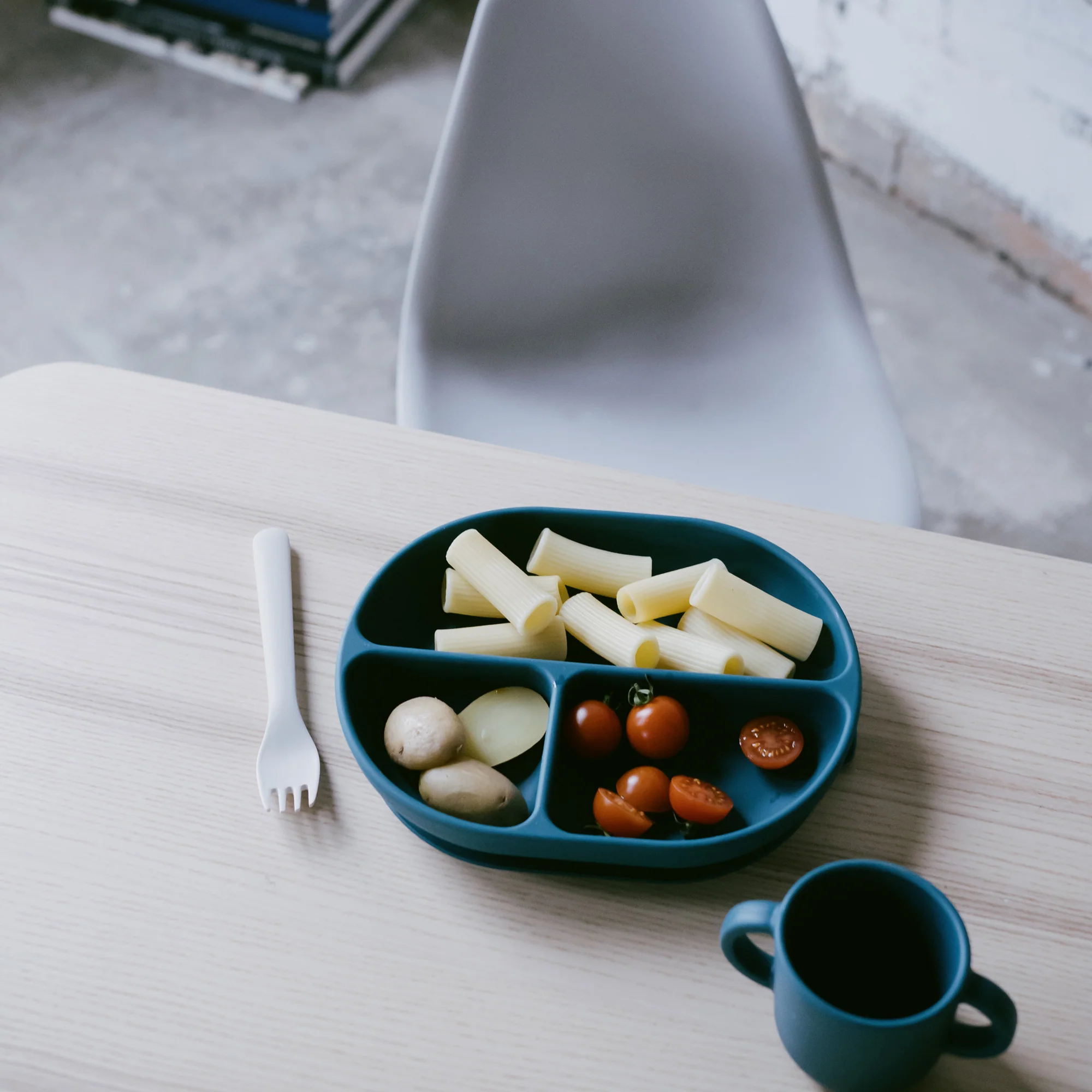 Vogeelle Silicone Divided Baby Suction Plate - Blue Abyss
