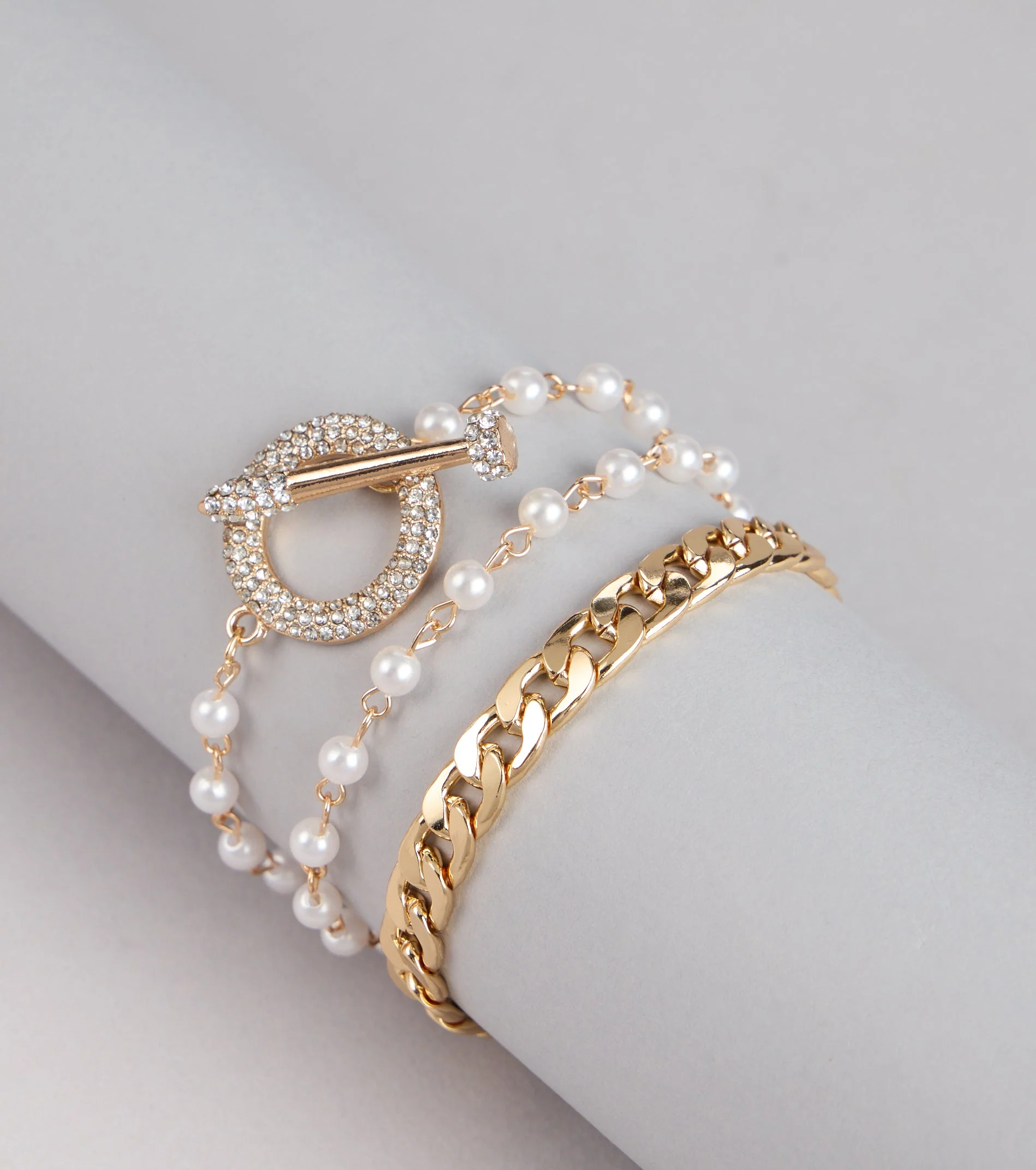 Pearls And Chains Layered Bracelet Set