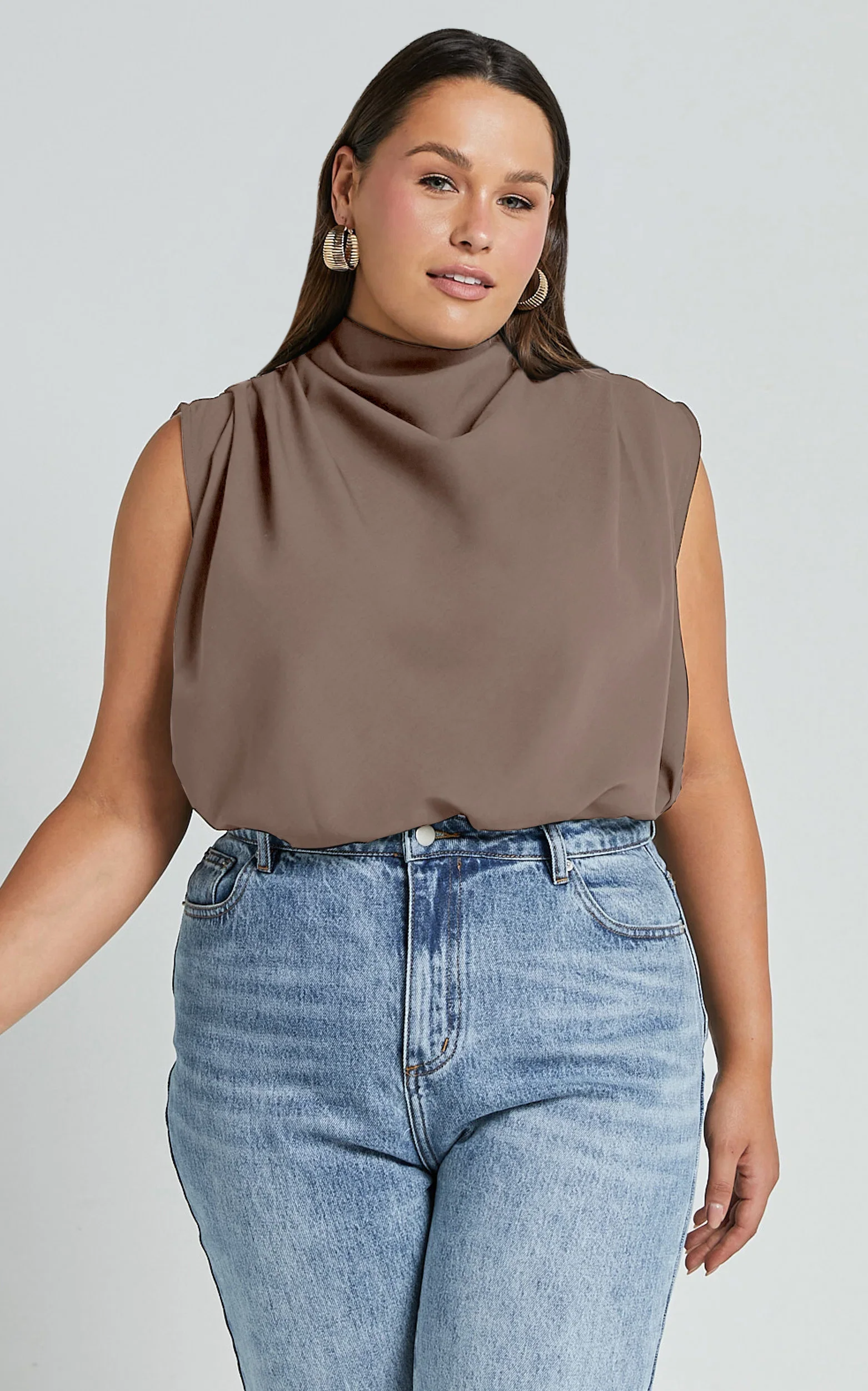 Arianae Top - High Neck Top in Mocha