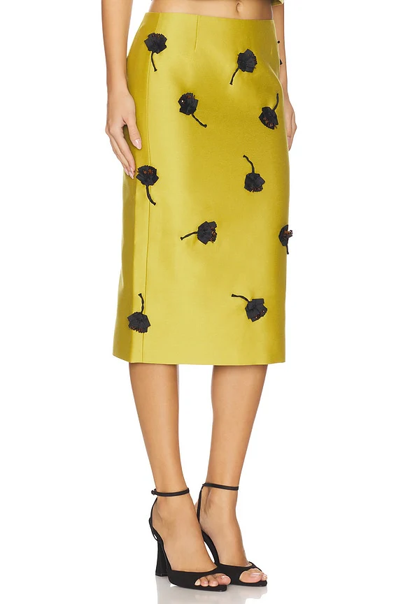 Back Slit Straight Skirt