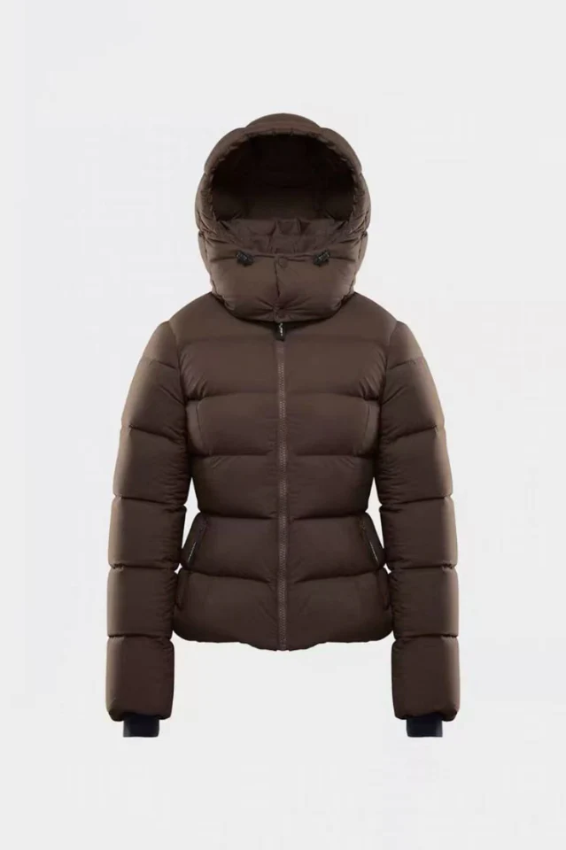 Aritzia The SuperSnug Puff