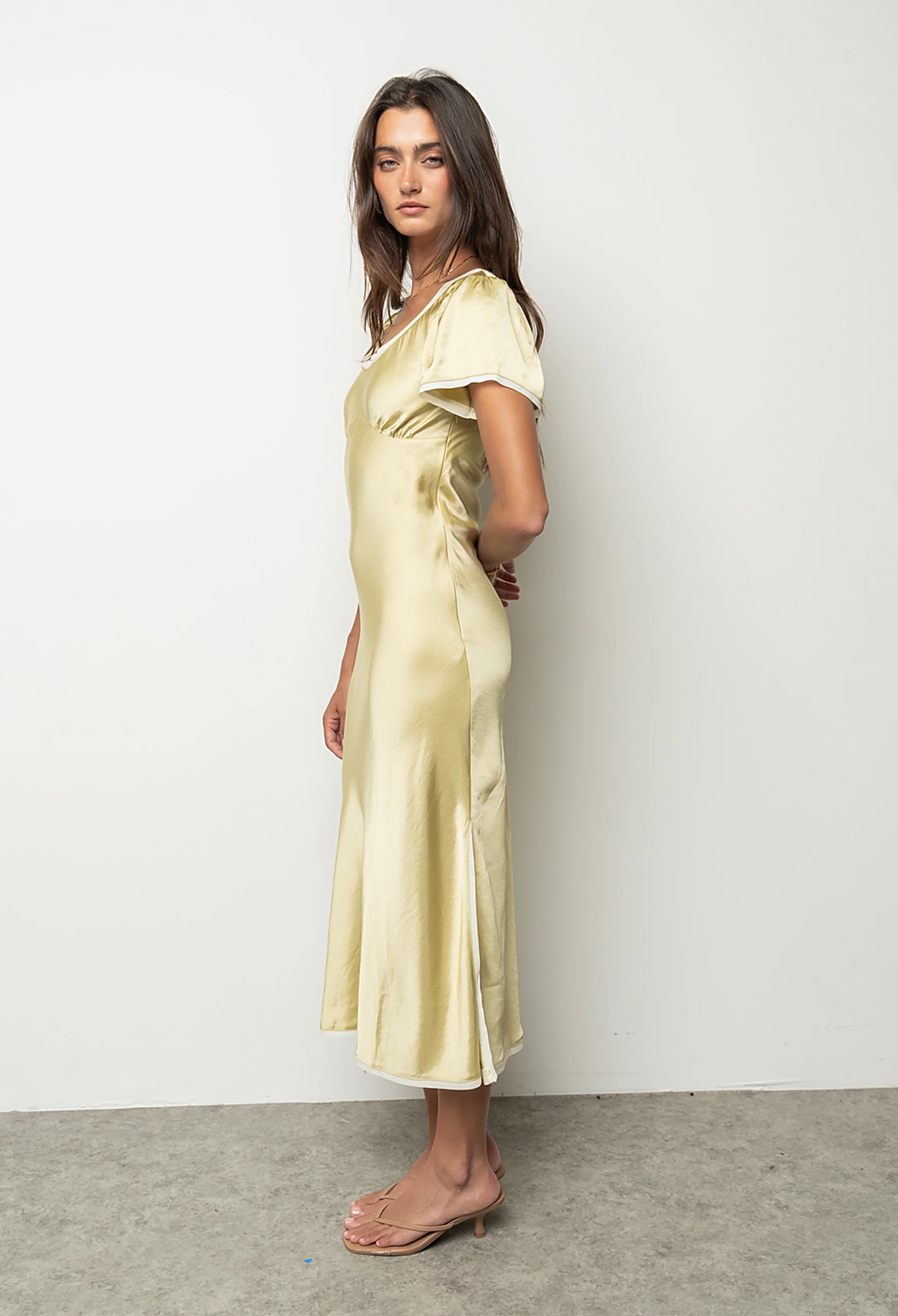 Austia Midi Dress in Green