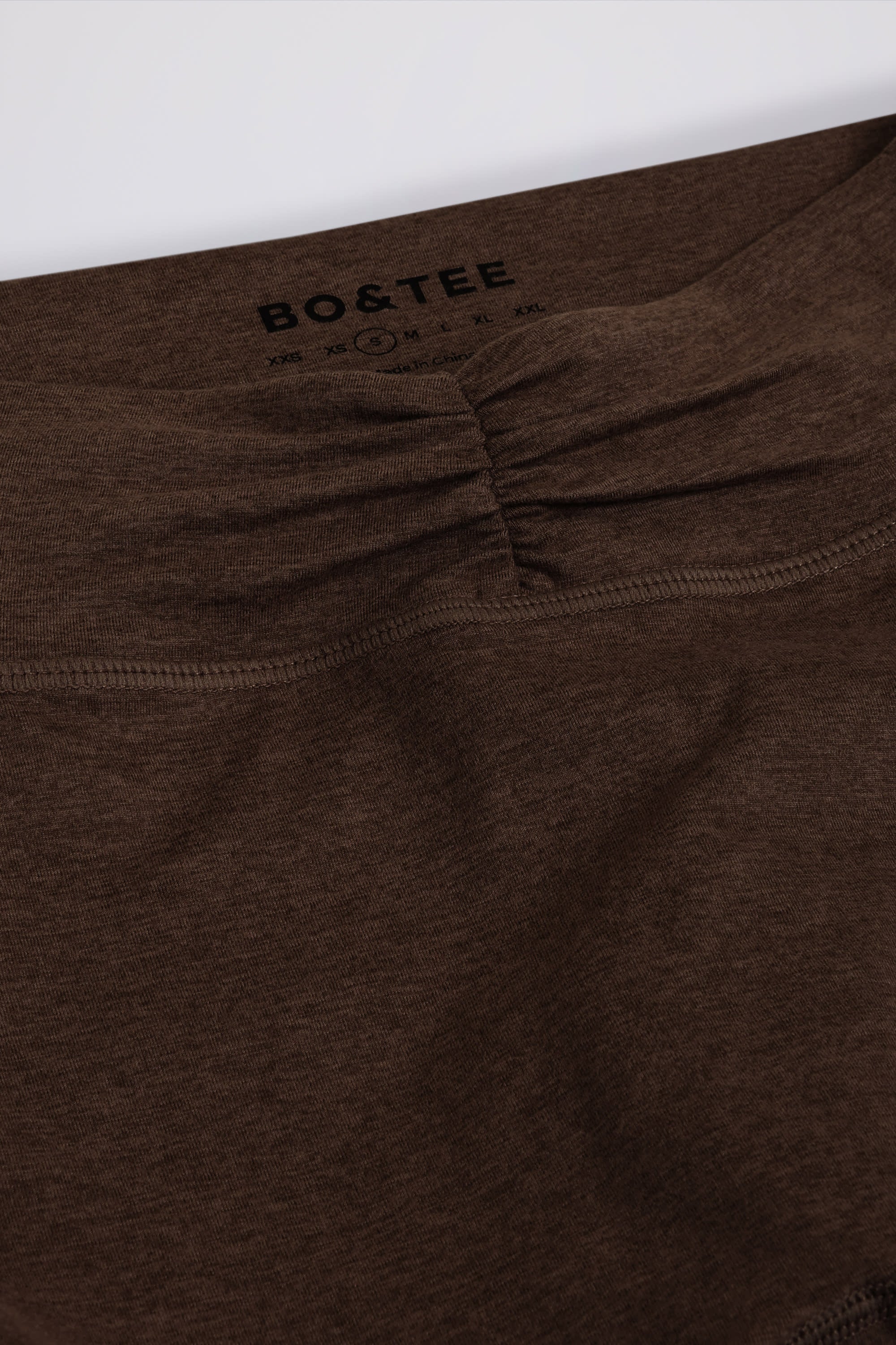 Brushed Jersey Ruched Mid-Rise Leggings in Pecan Marl