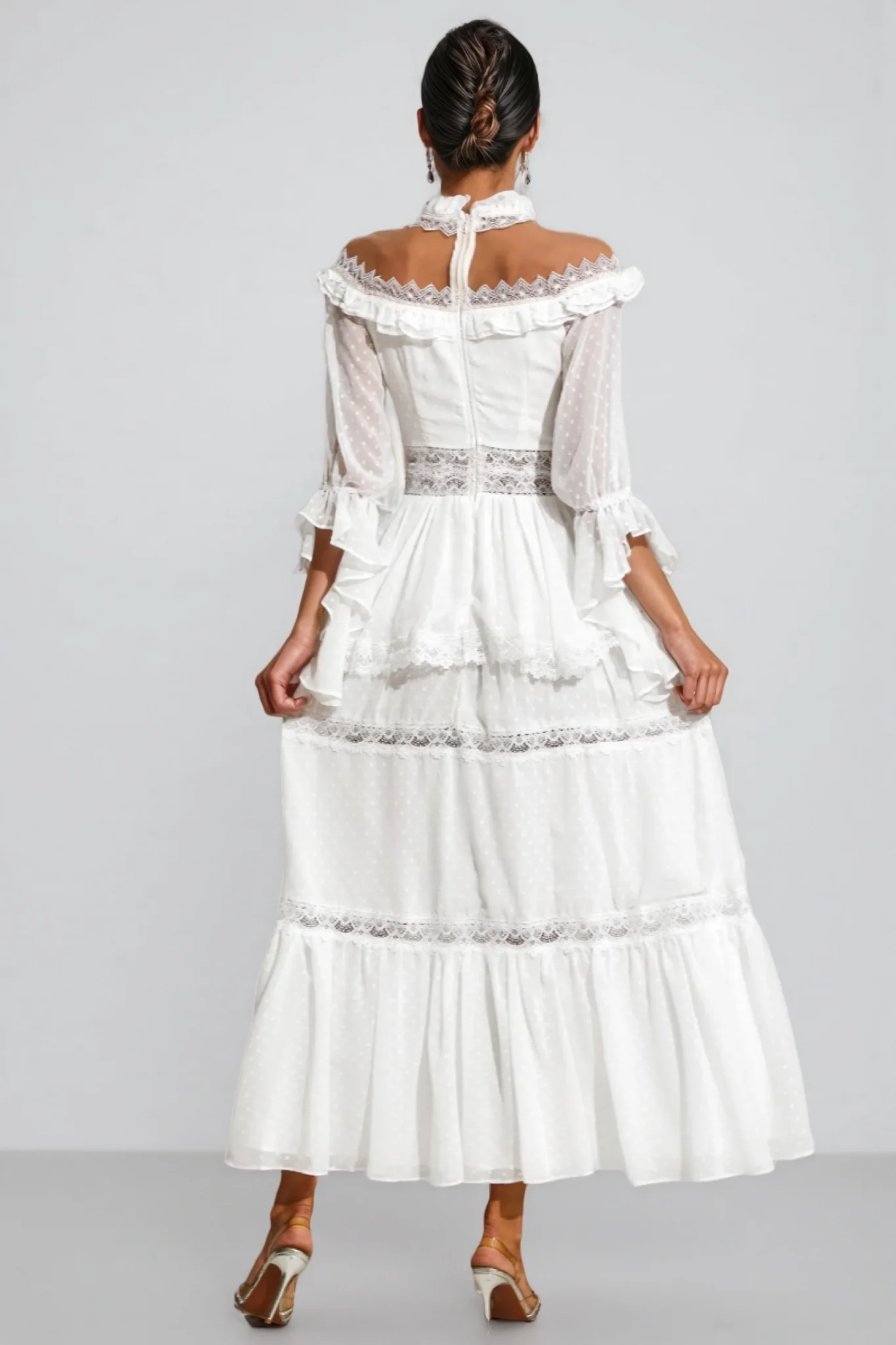 Zevon White Lace Long Sleeve Maxi Dress