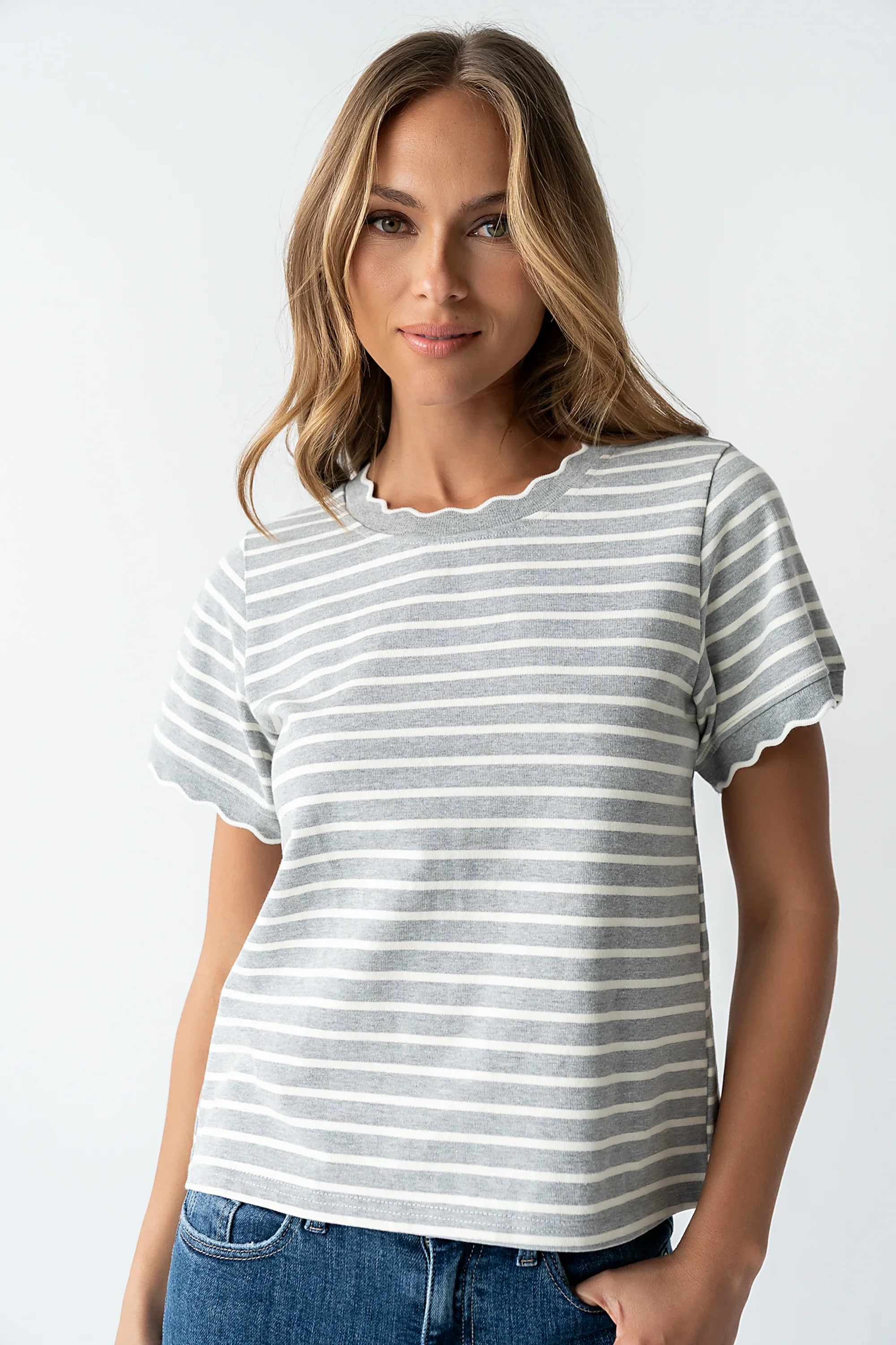 Walker Scalloped Top in Grey