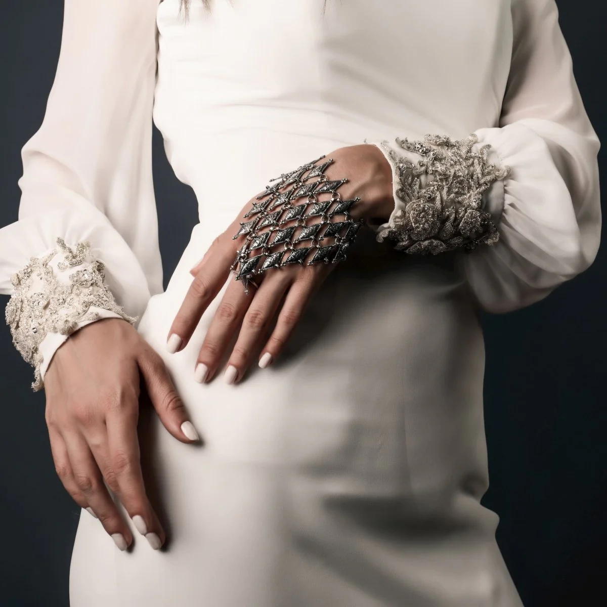 Palm bracelet Shaki (Rent)