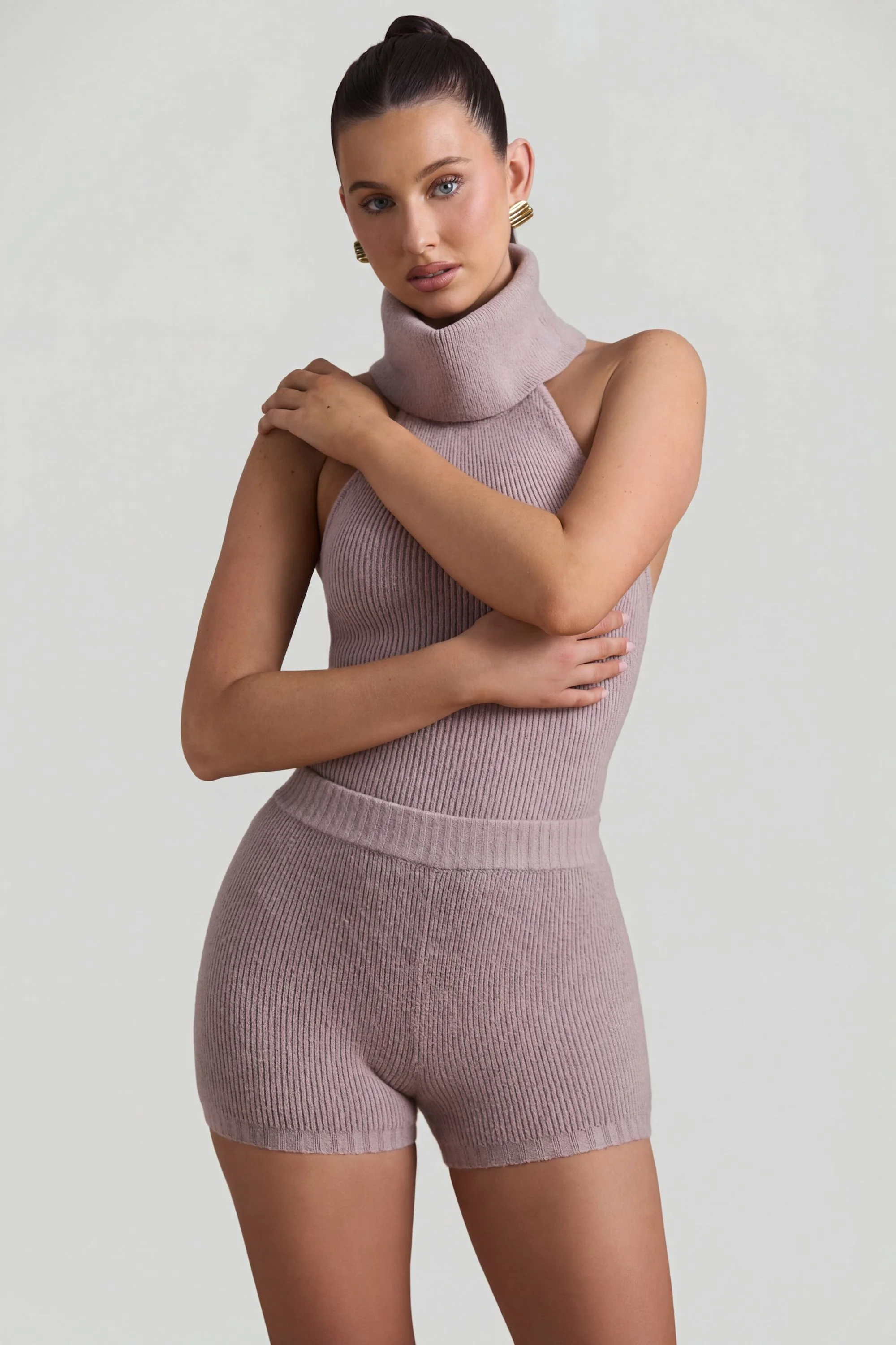Ribbed-Knit Turtleneck Backless Top in Taupe