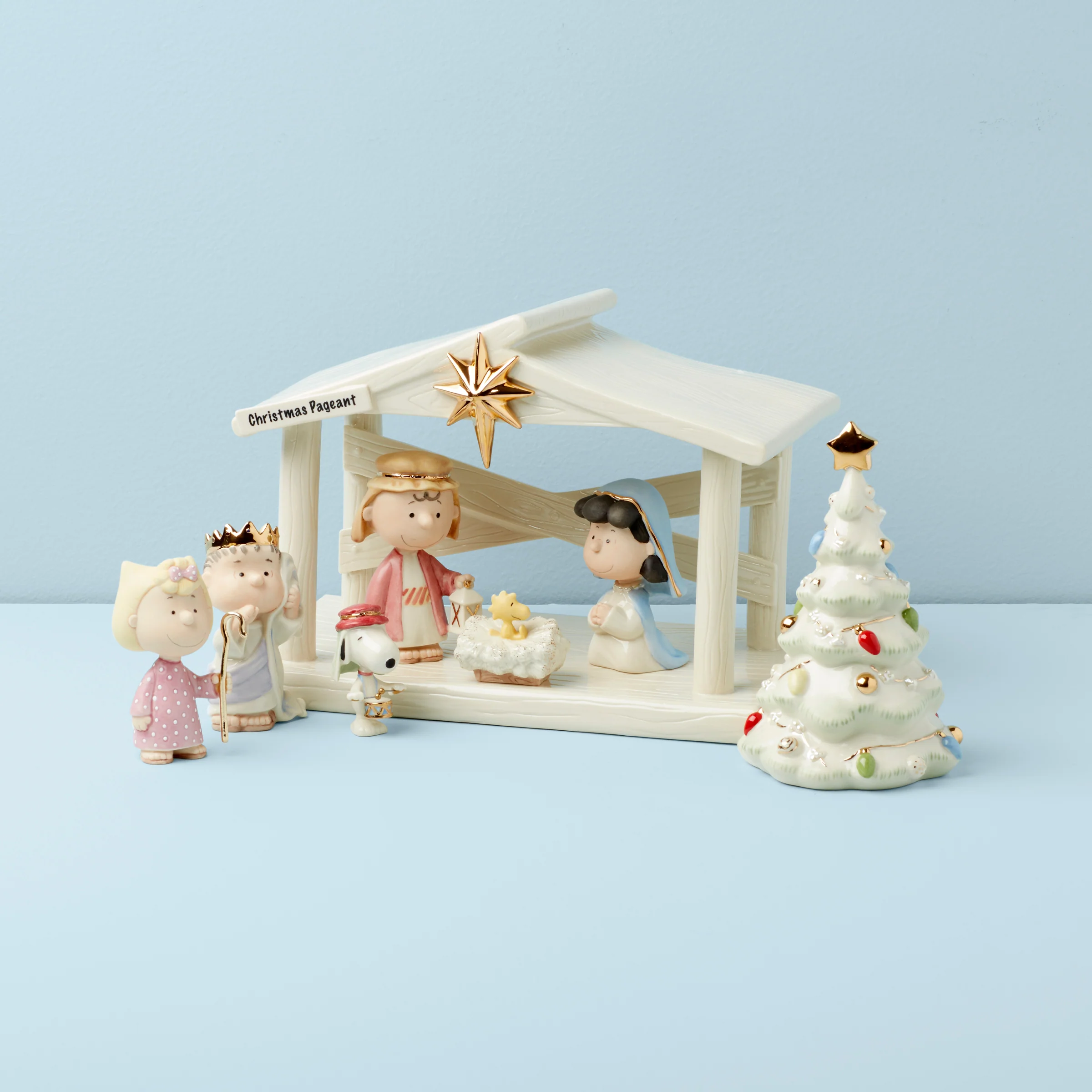 Peanuts The Christmas Pageant & Creche 8-Piece Set