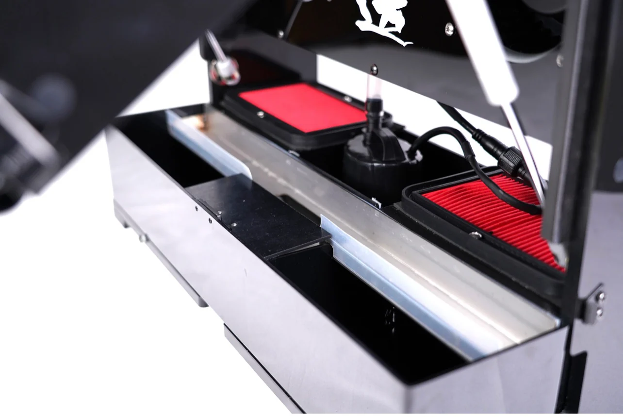 Kaizo Waterfall Spray Booth