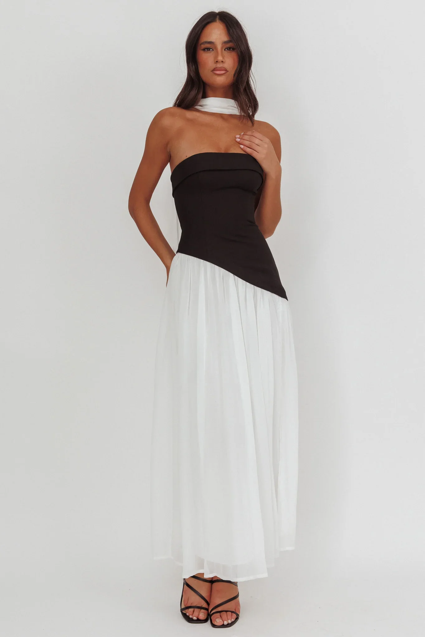 Mariabella Contrast Bodice Maxi Dress Black/White