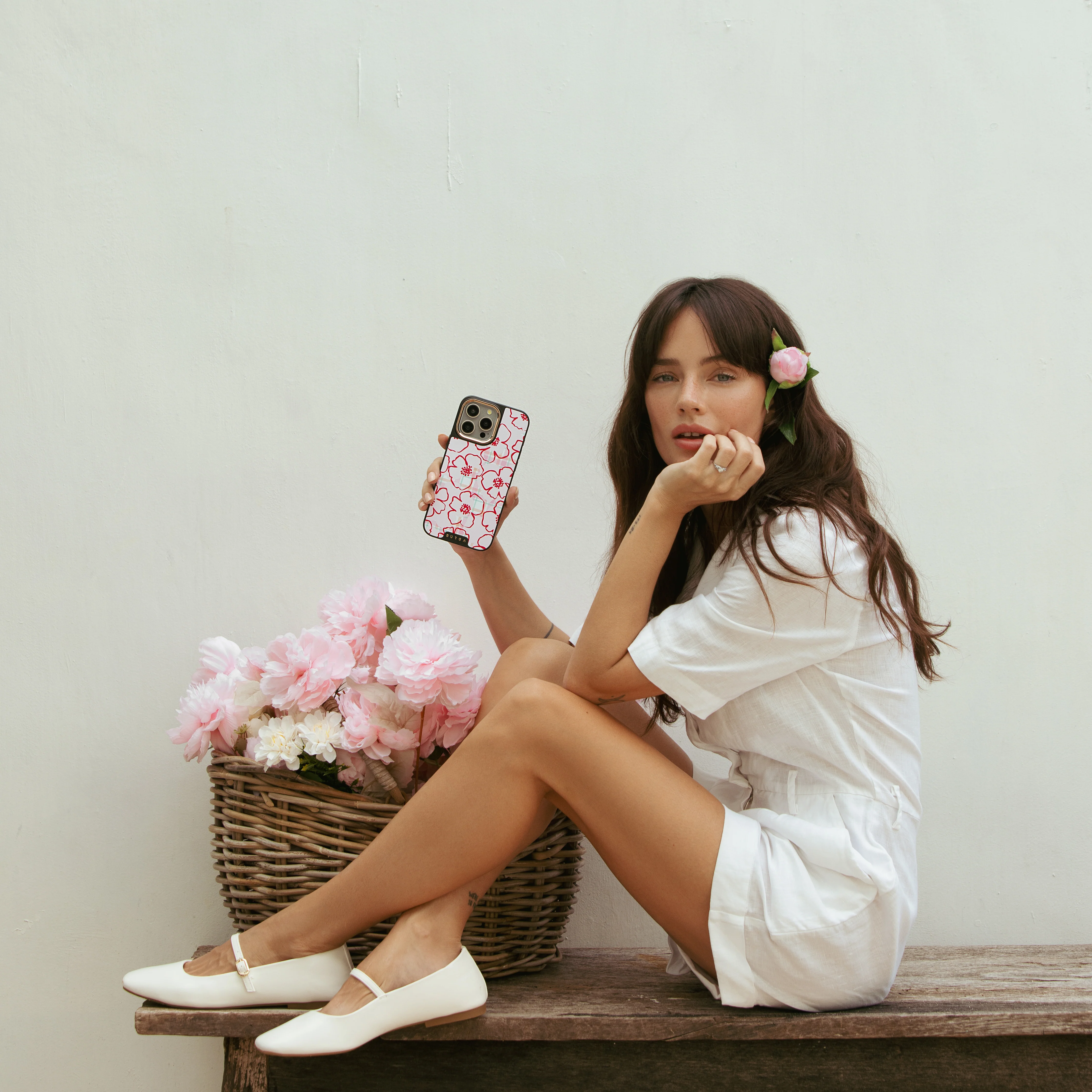 Flower Girl - iPhone 12 ケース